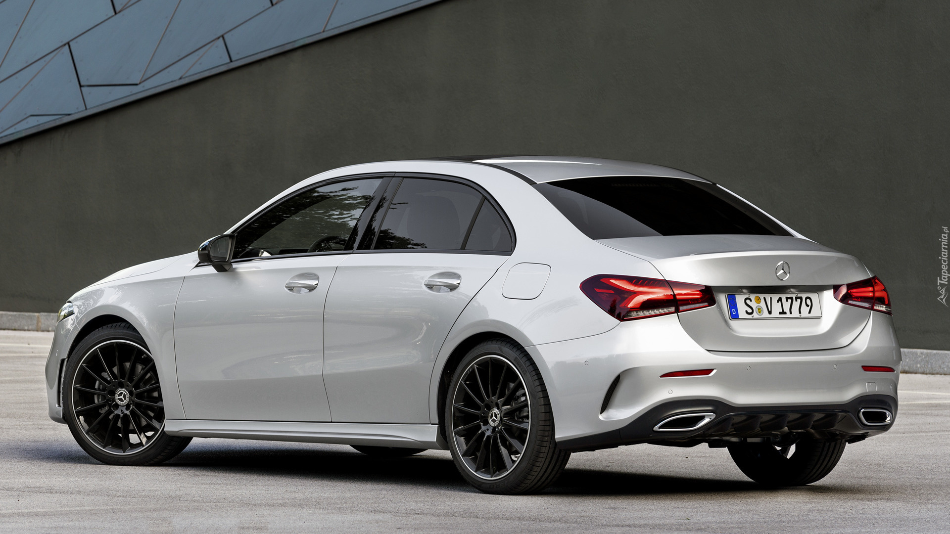 Mercedes-Benz A-klasa, AMG, Sedan