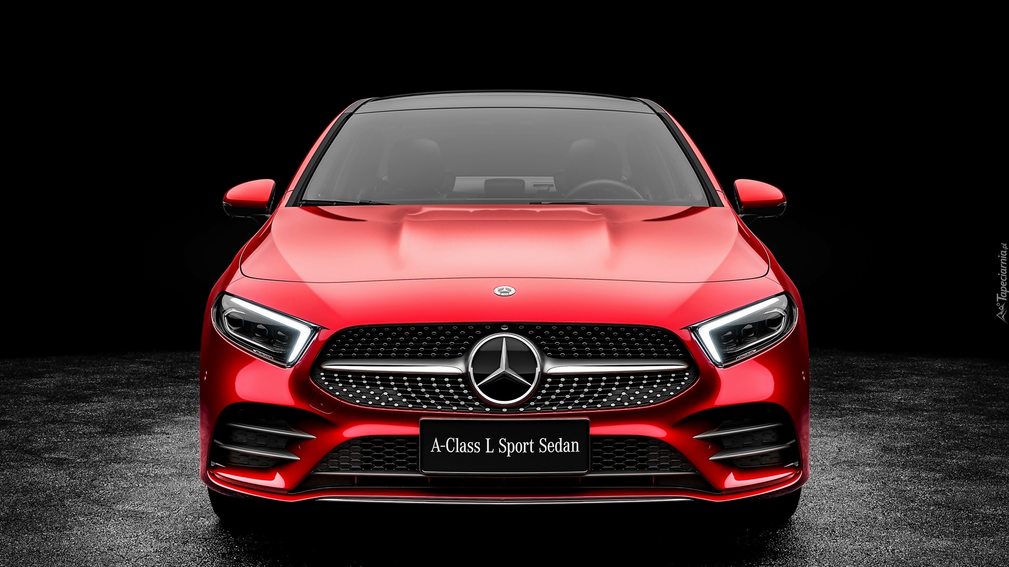 Czerwony,  Mercedes-Benz A L Sedan, 2018