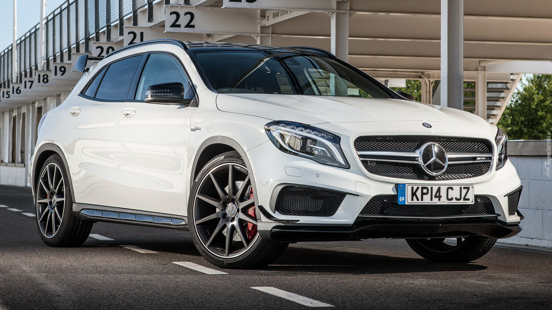 Mercedes-Benz GLA 45, AMG