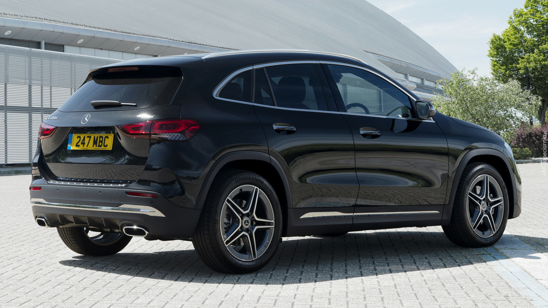 Mercedes-Benz GLA, AMG Line