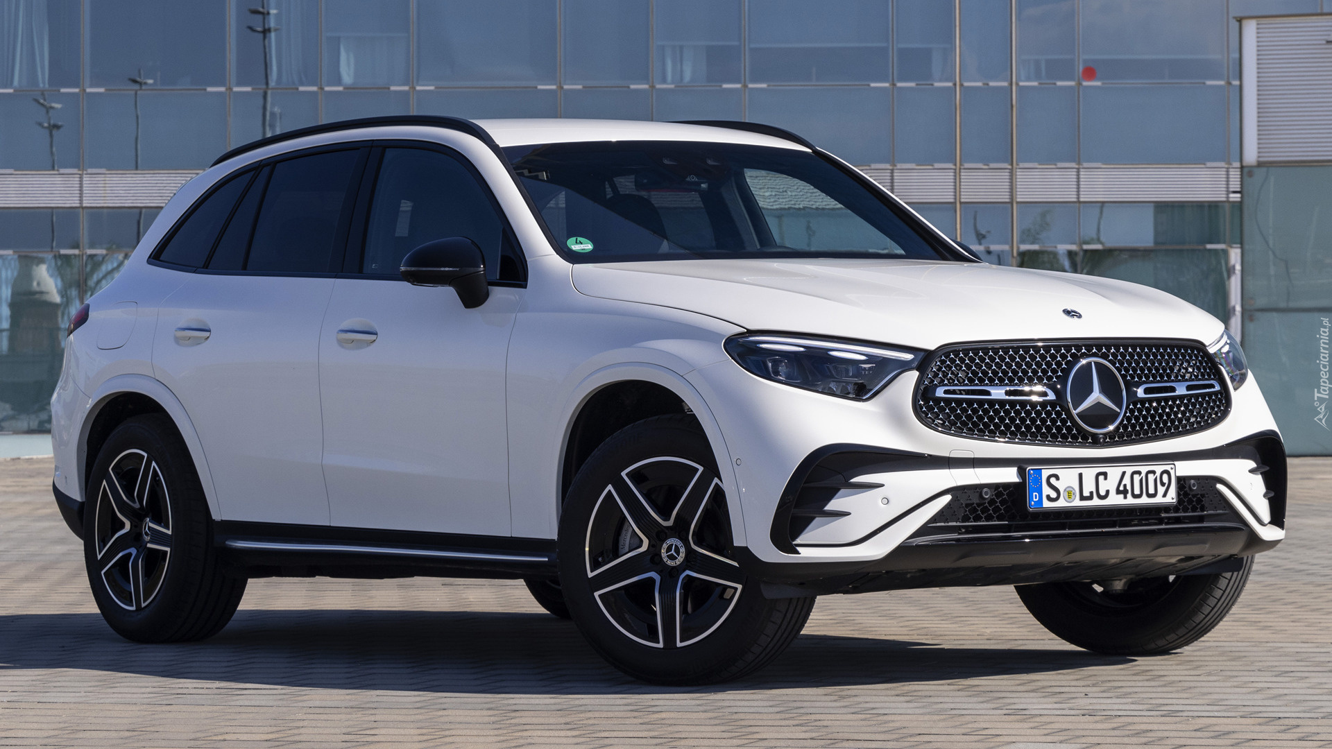 Mercedes-Benz GLC-Class AMG Line