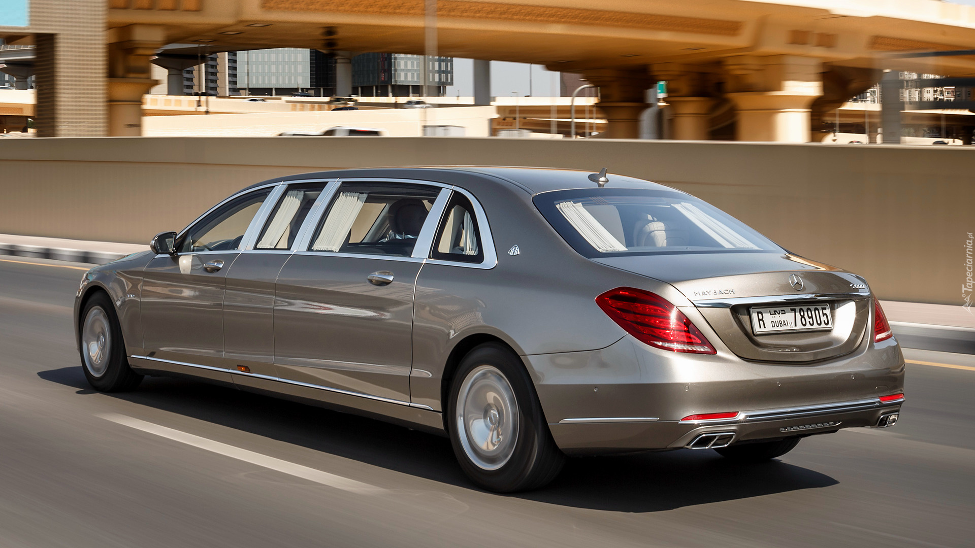 Mercedes-Maybach S, Pullman