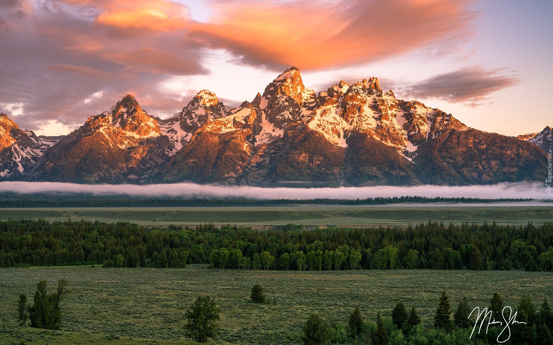 Park Narodowy Grand Teton, Góry Teton Range, Drzewa, Mgła, Chmury, Stan Wyoming, Stany Zjednoczone