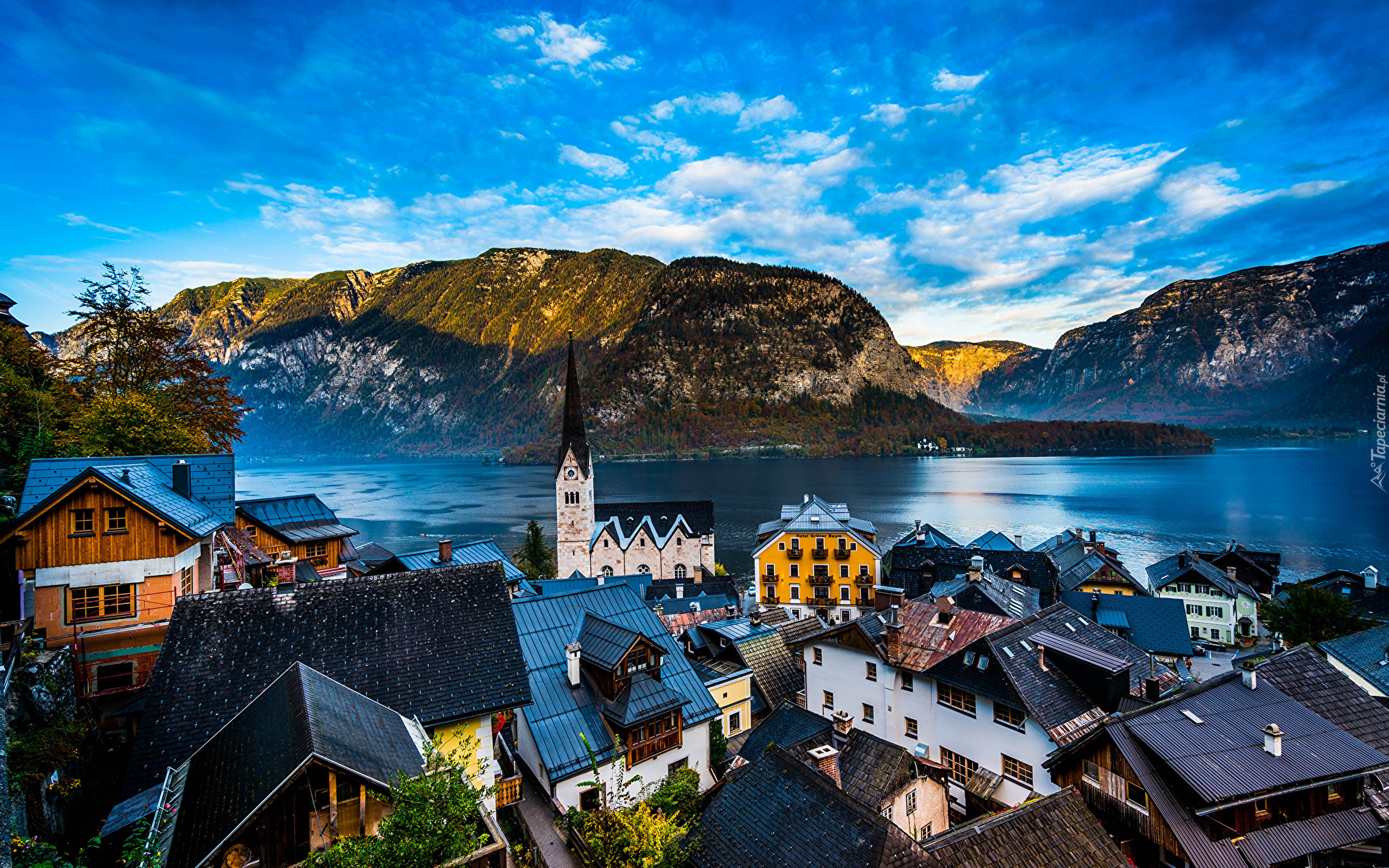 Austria, Góry, Alpy, Miasteczko, Hallstatt, Domy, Kościół, Jezioro Hallstattersee