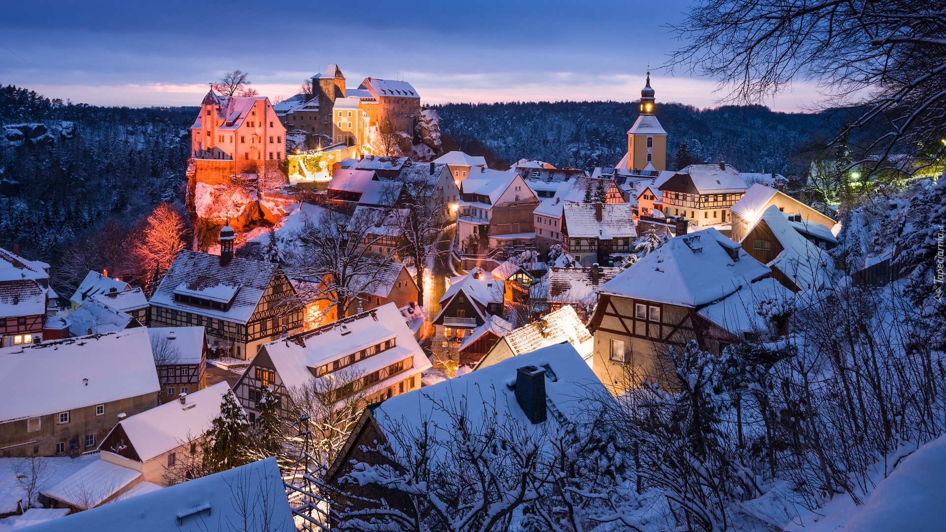 Niemcy, Hohnstein, Zima, Oświetlone, Domy