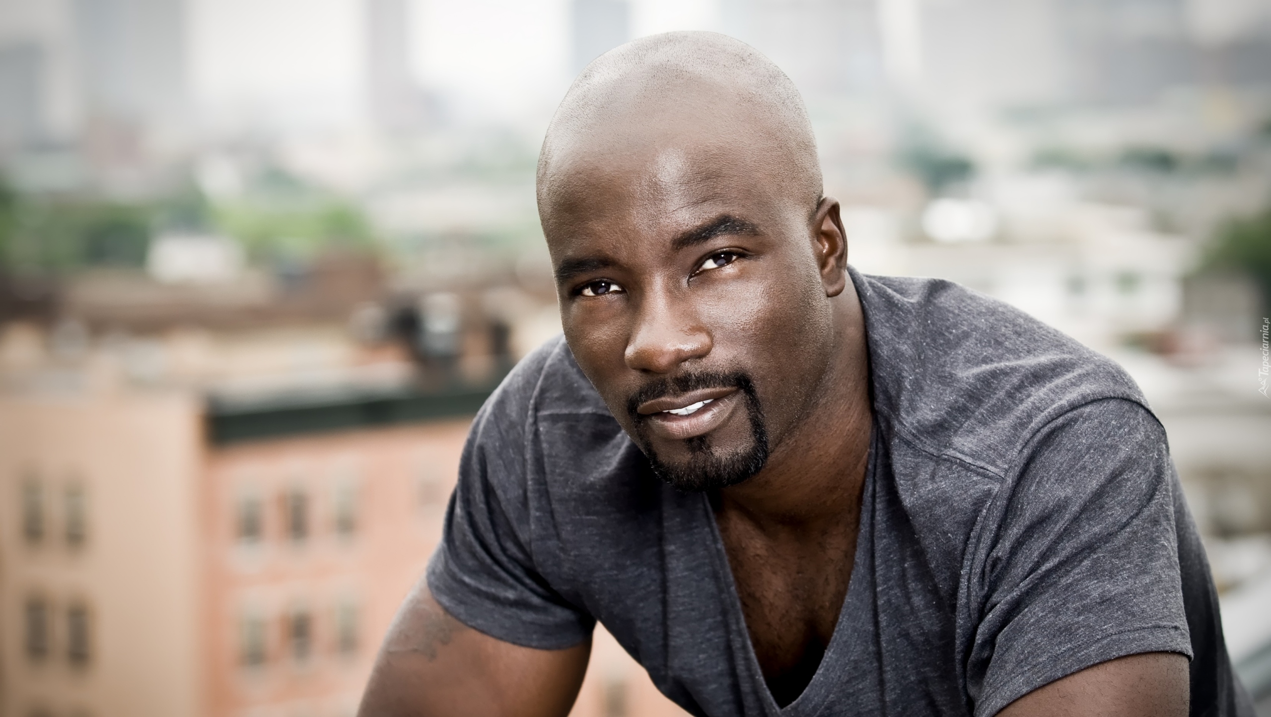 Aktor, Mike Colter, Mężczyzna