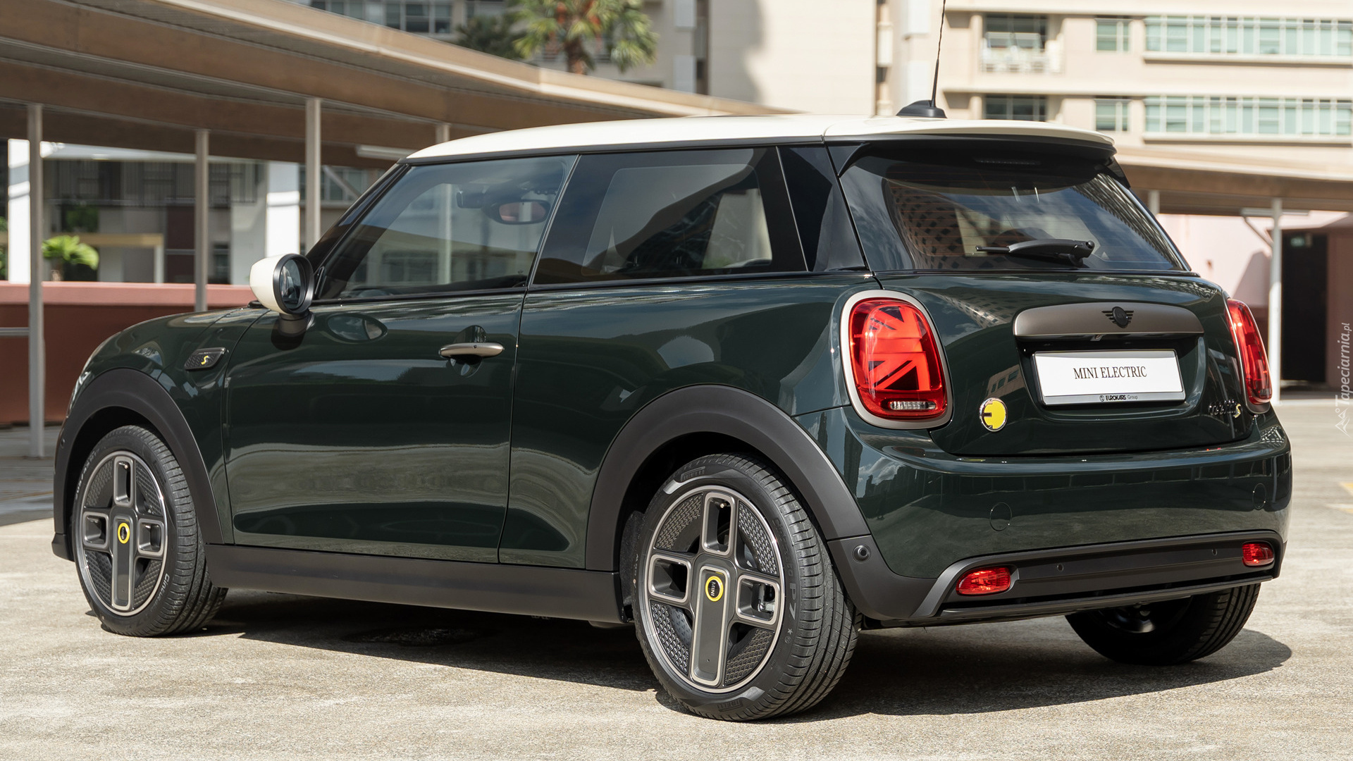 Mini Cooper S E Resolute Edition