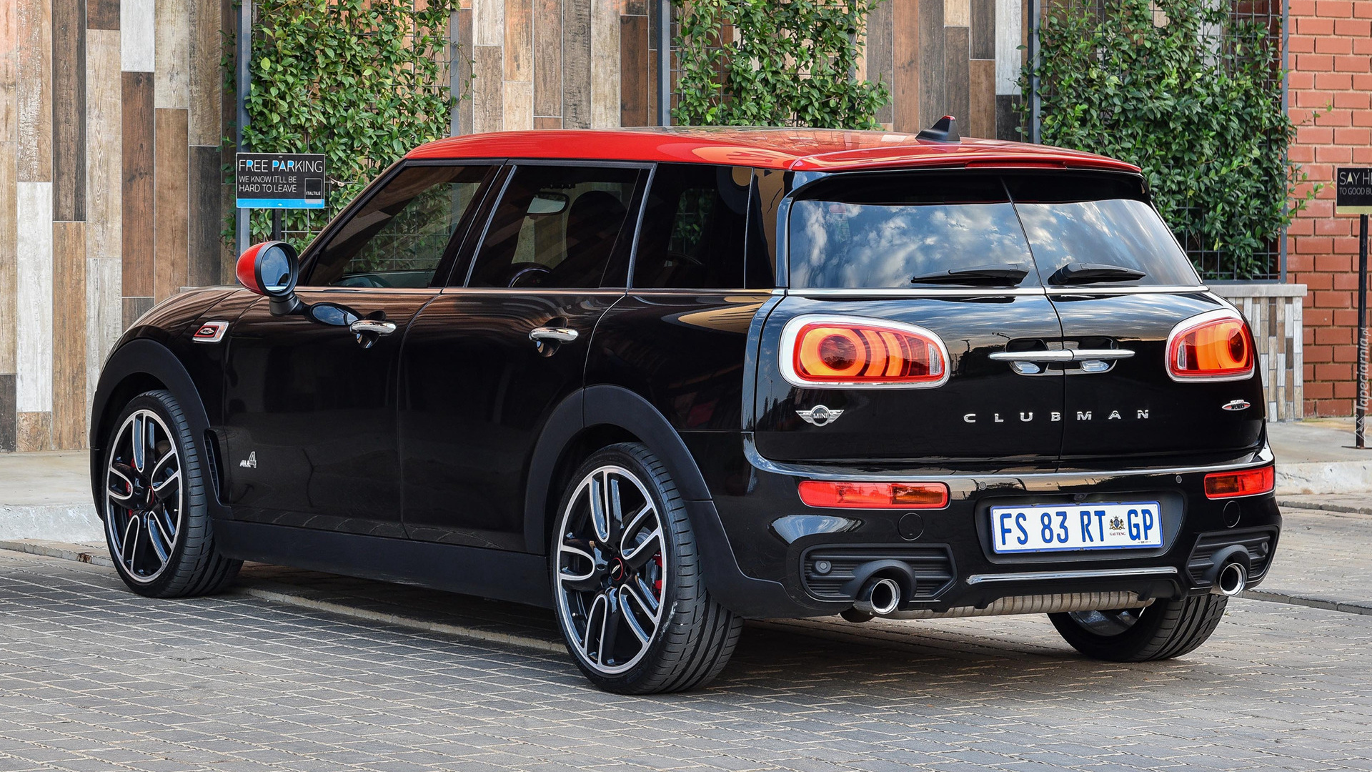 Czarno-czerwony, Mini John Cooper Works Clubman