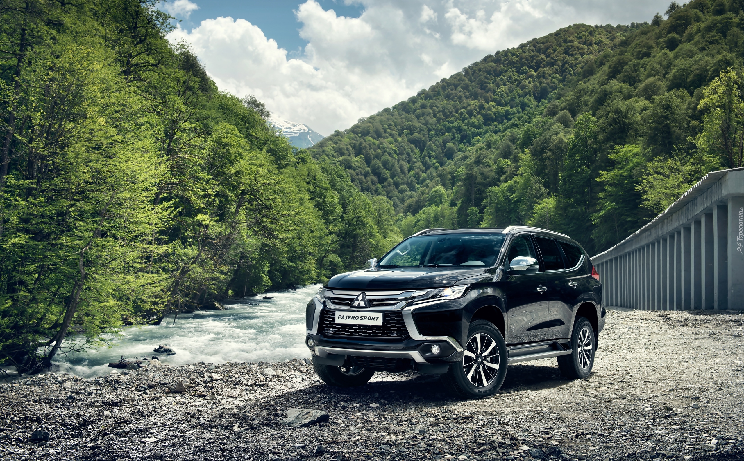 Czarne, Mitsubishi Pajero Sport, 2017, Droga, Las, Rzeka