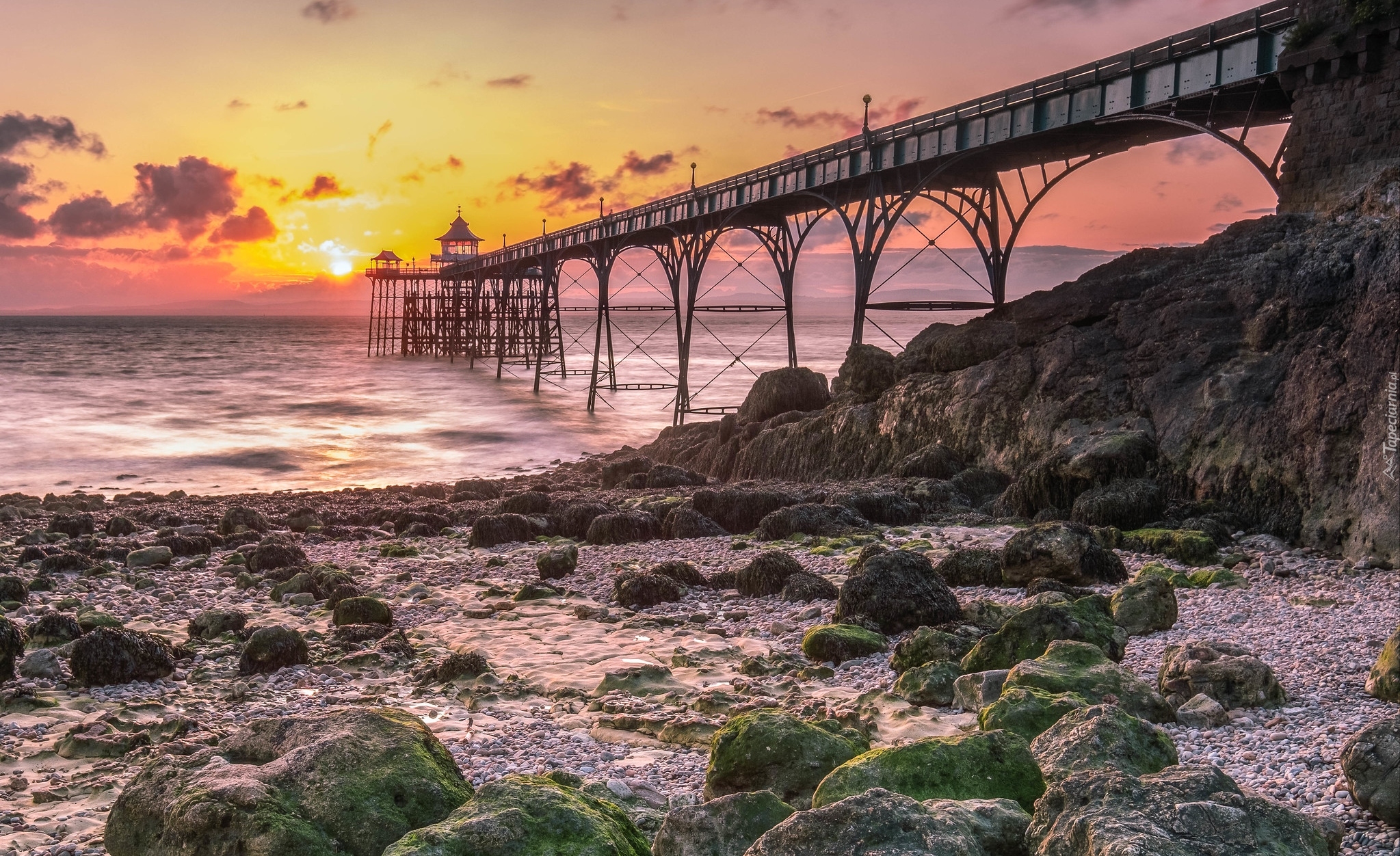 Rzeka Severn, Molo Clevedon Pier, Wschód słońca, Kamienie, Clevedon, Anglia