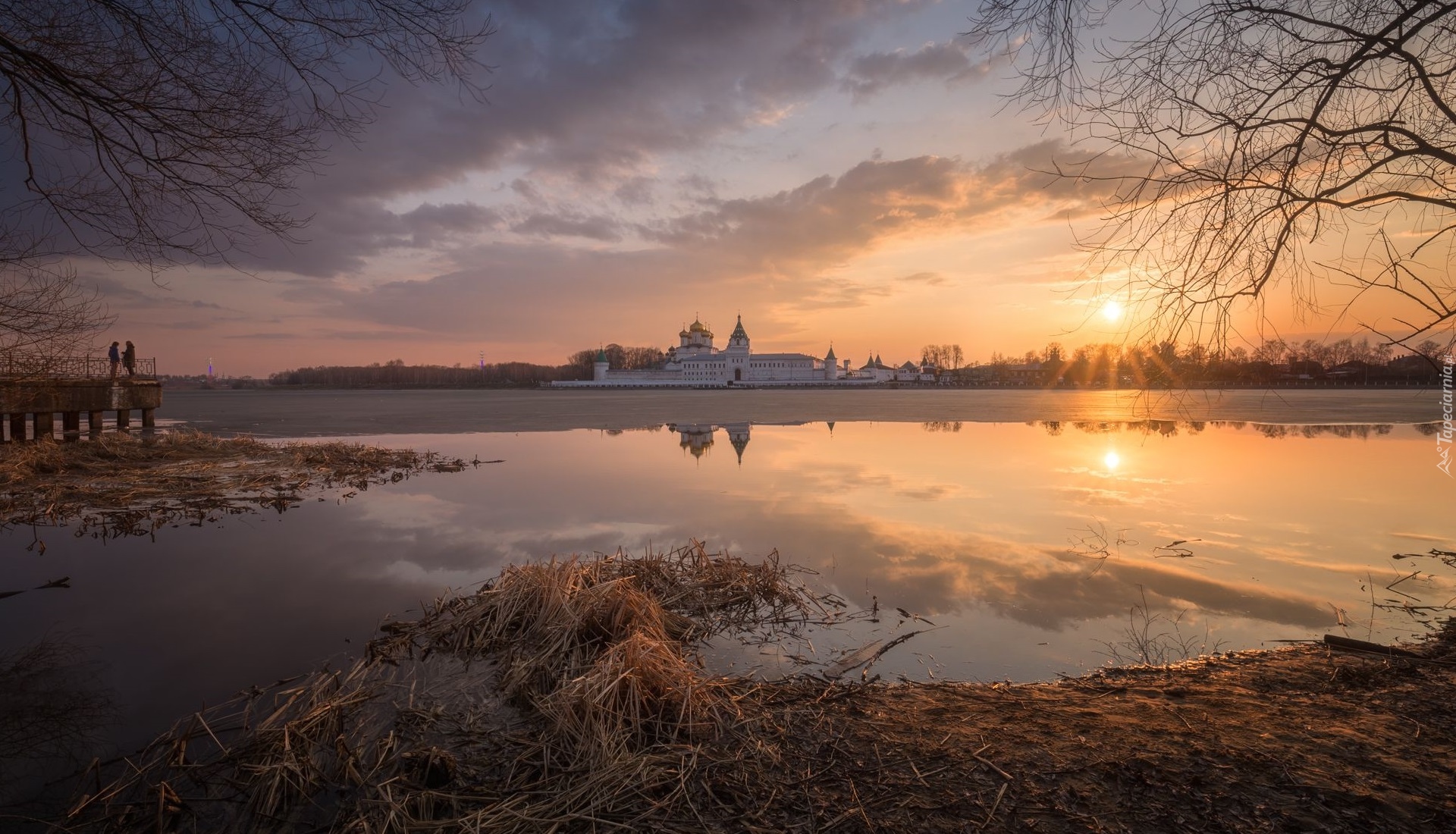 Klasztor, Monaster Ipatiewski, Rzeka Kostroma, Zachód słońca, Kostroma, Rosja