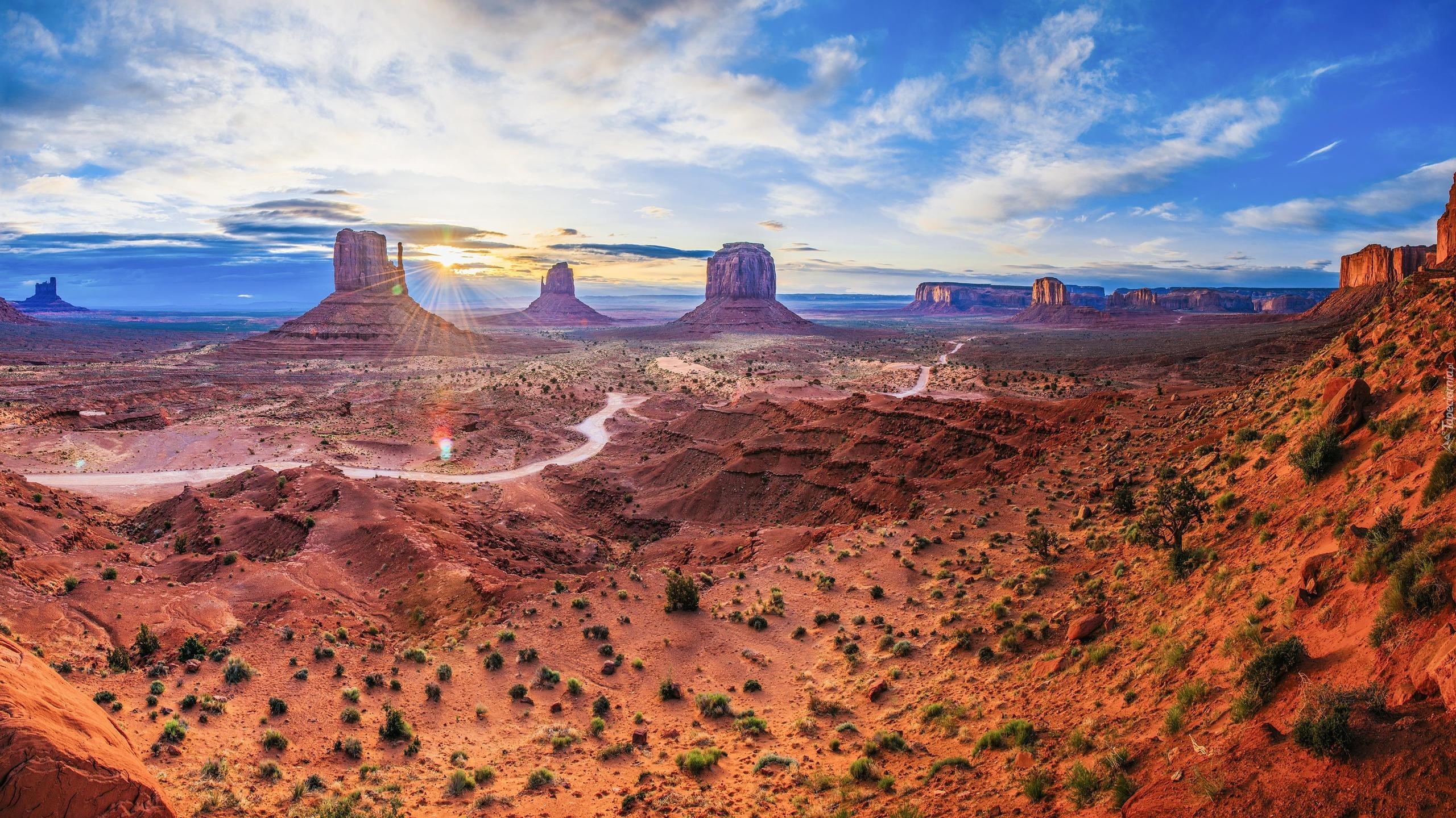 Stany Zjednoczone, Stan Utah, Wyżyna Kolorado, Region Monument Valley - Dolina Pomników, Skały