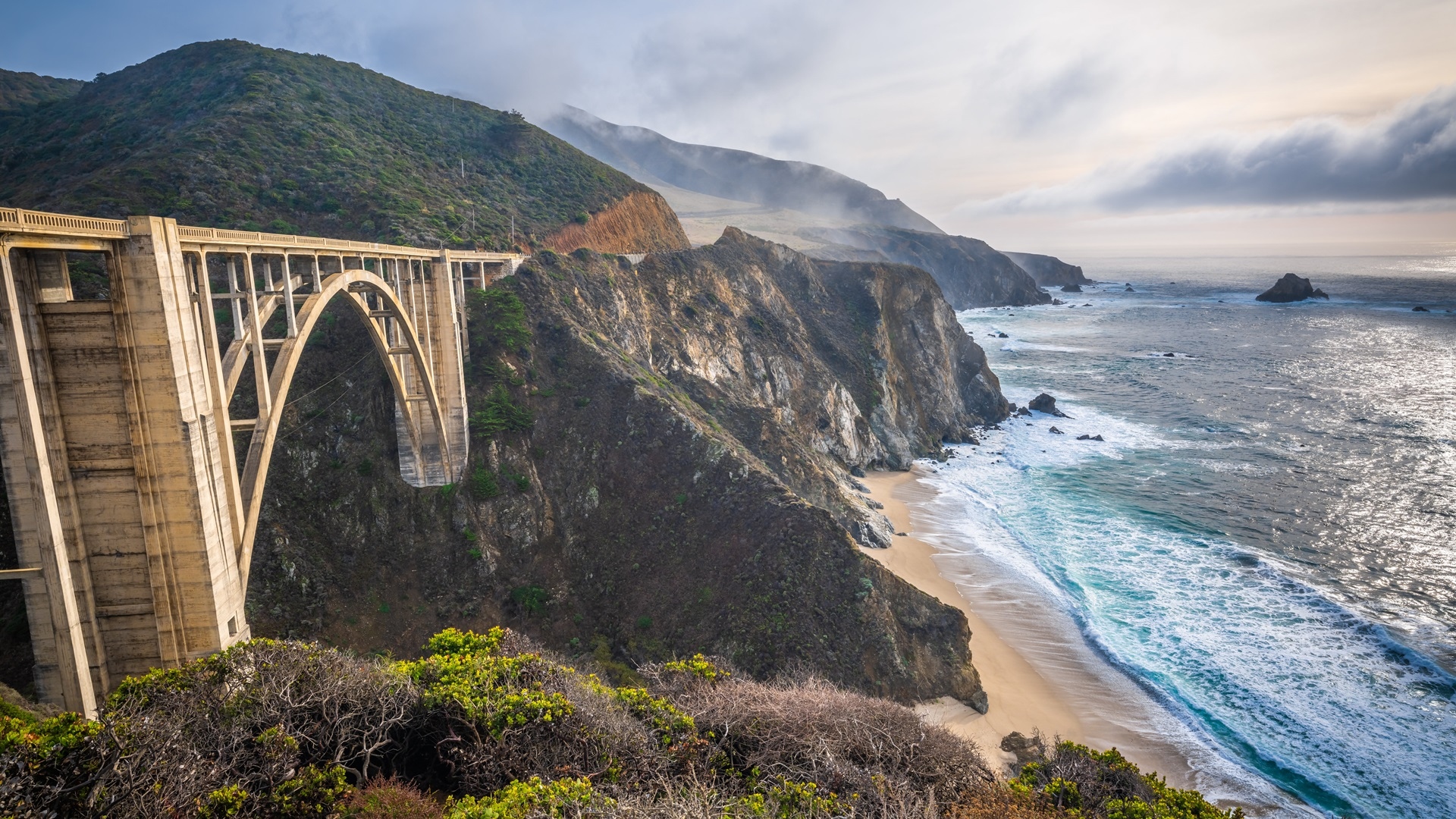 Góry, Morze, Most Bixby Creek Bridge, Wybrzeże, Region Big Sur, Kalifornia, Stany Zjednoczone