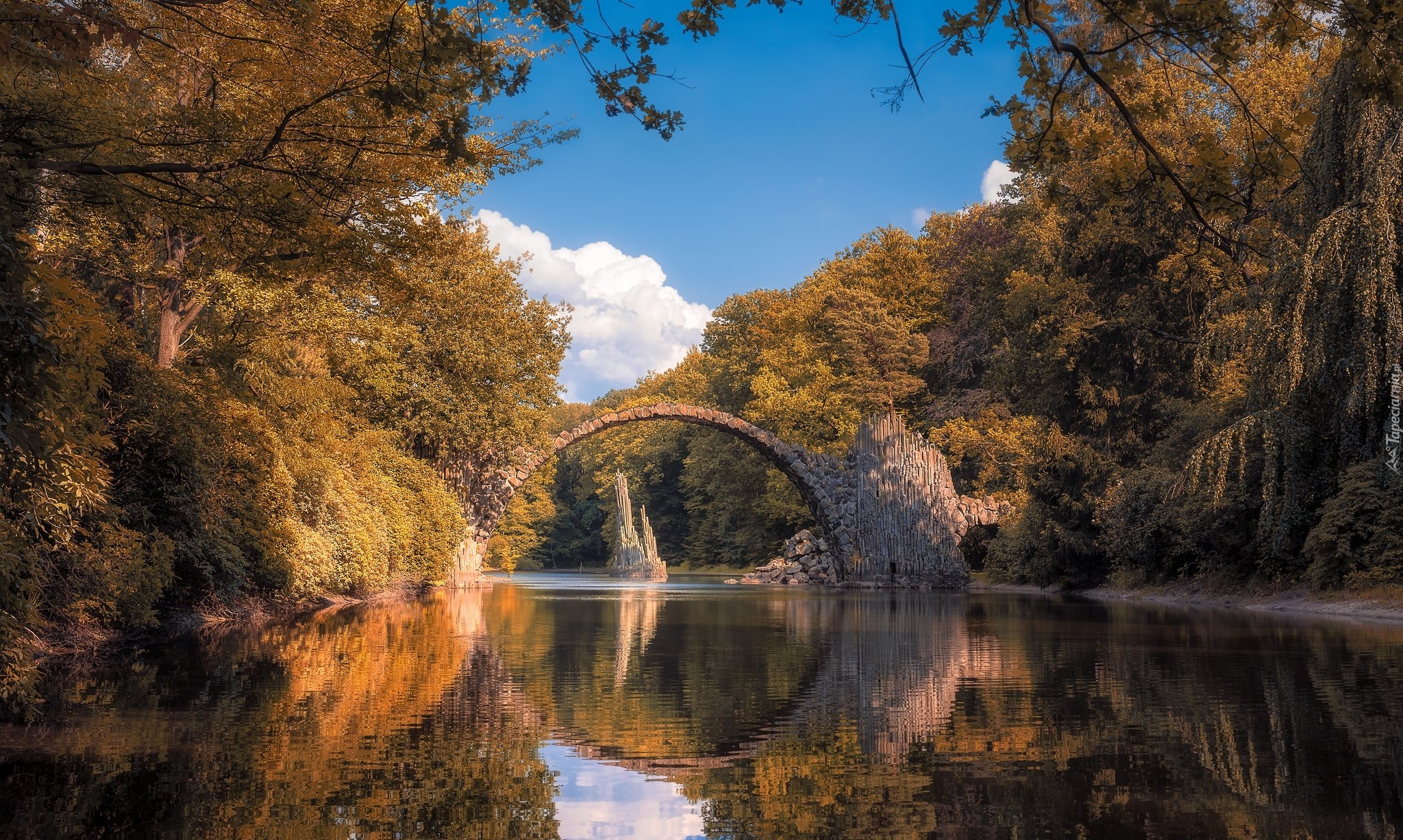 Niemcy, Saksonia, Park Rododendronów Kromlau, Kamienny, Most łukowy, Most Diabła, Jezioro Rakotz