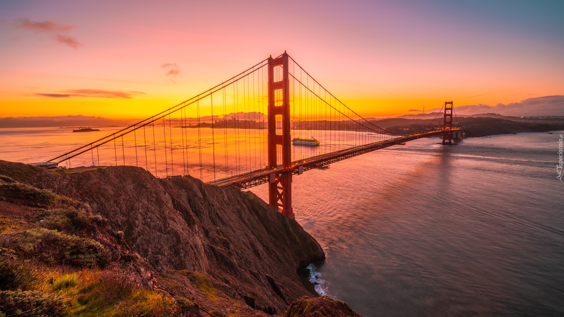 Stany Zjednoczone, Stan Kalifornia, Most Golden Gate Bridge, Cieśnina Golden Gate, Zachód słońca