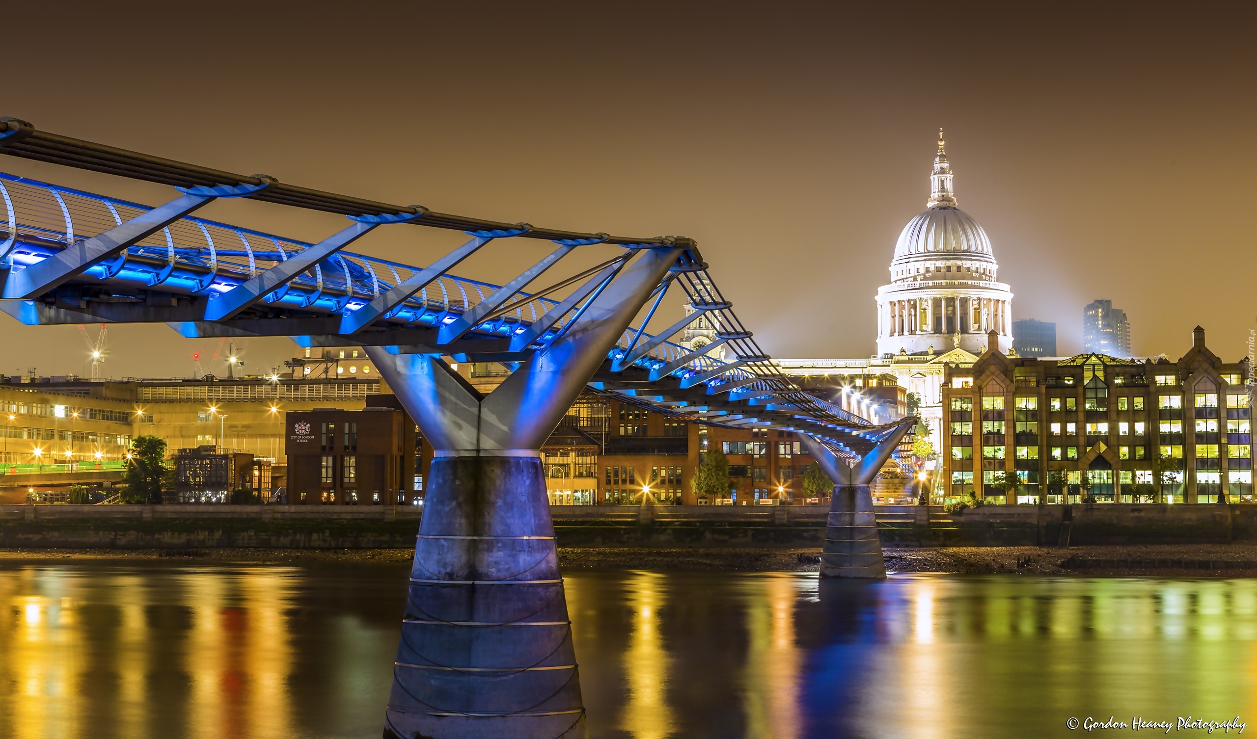 Anglia, Londyn, Most Millennium Bridge, Rzeka Tamiza, Katedra św. Pawła