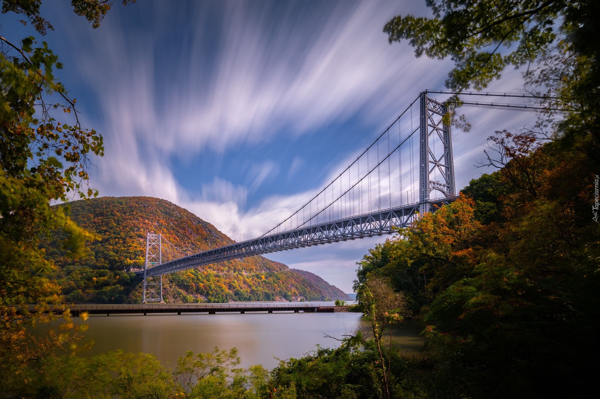 Rzeka Hudson River, Most Bear Mountain Bridge, Purple Heart Veterans Memorial Bridge, Drzewa, Góry, Niebo, Nowy Jork, Stany Zjednoczone