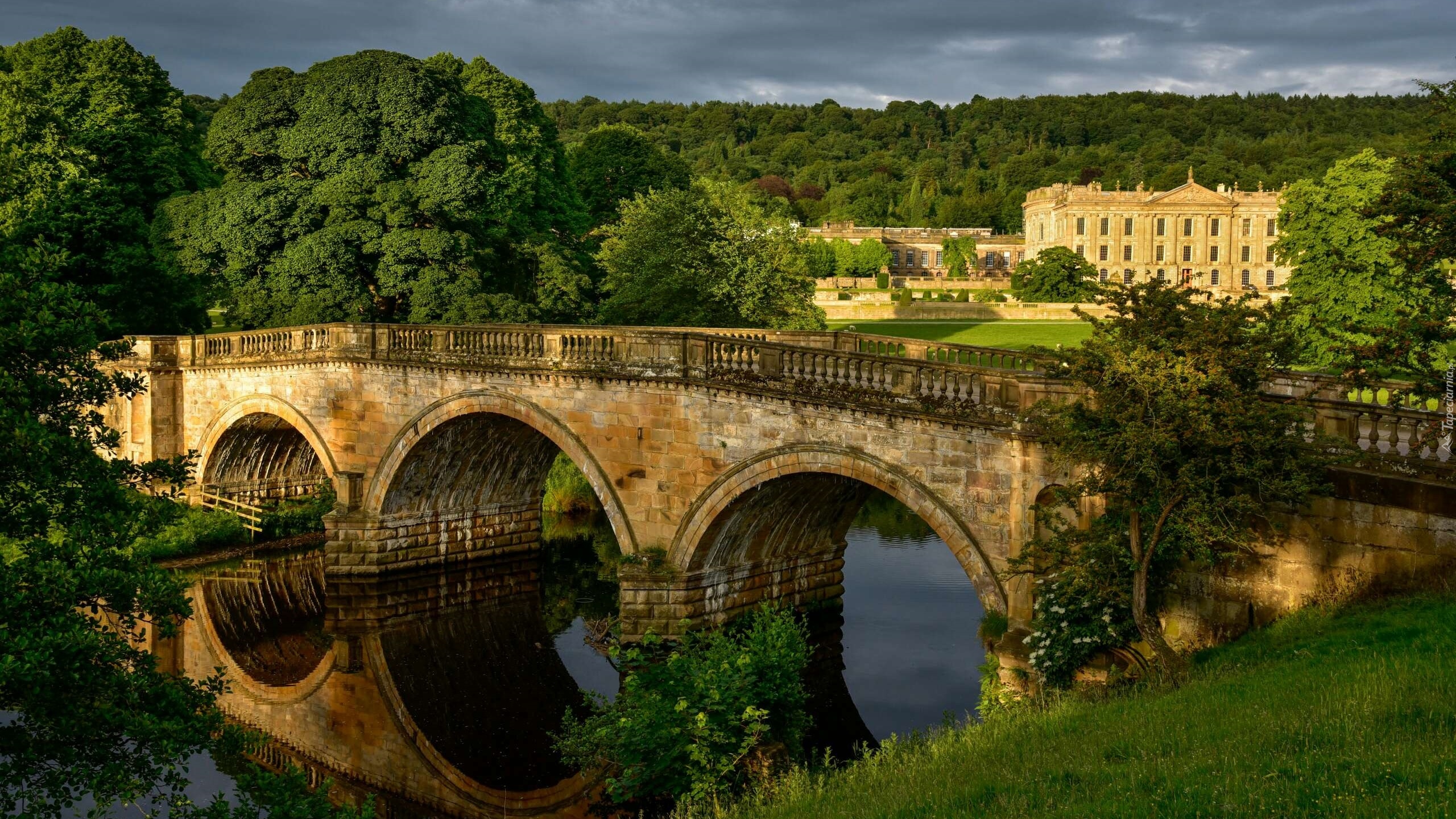 Anglia, Derbyshire, Pałac Chatsworth House, Most, Rzeka Derwent, Drzewa