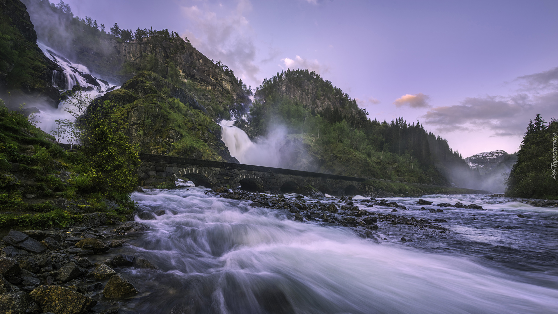 Wodospad Latefossen, Gmina Odda, Okręg Hordaland, Norwegia, Most, Góry