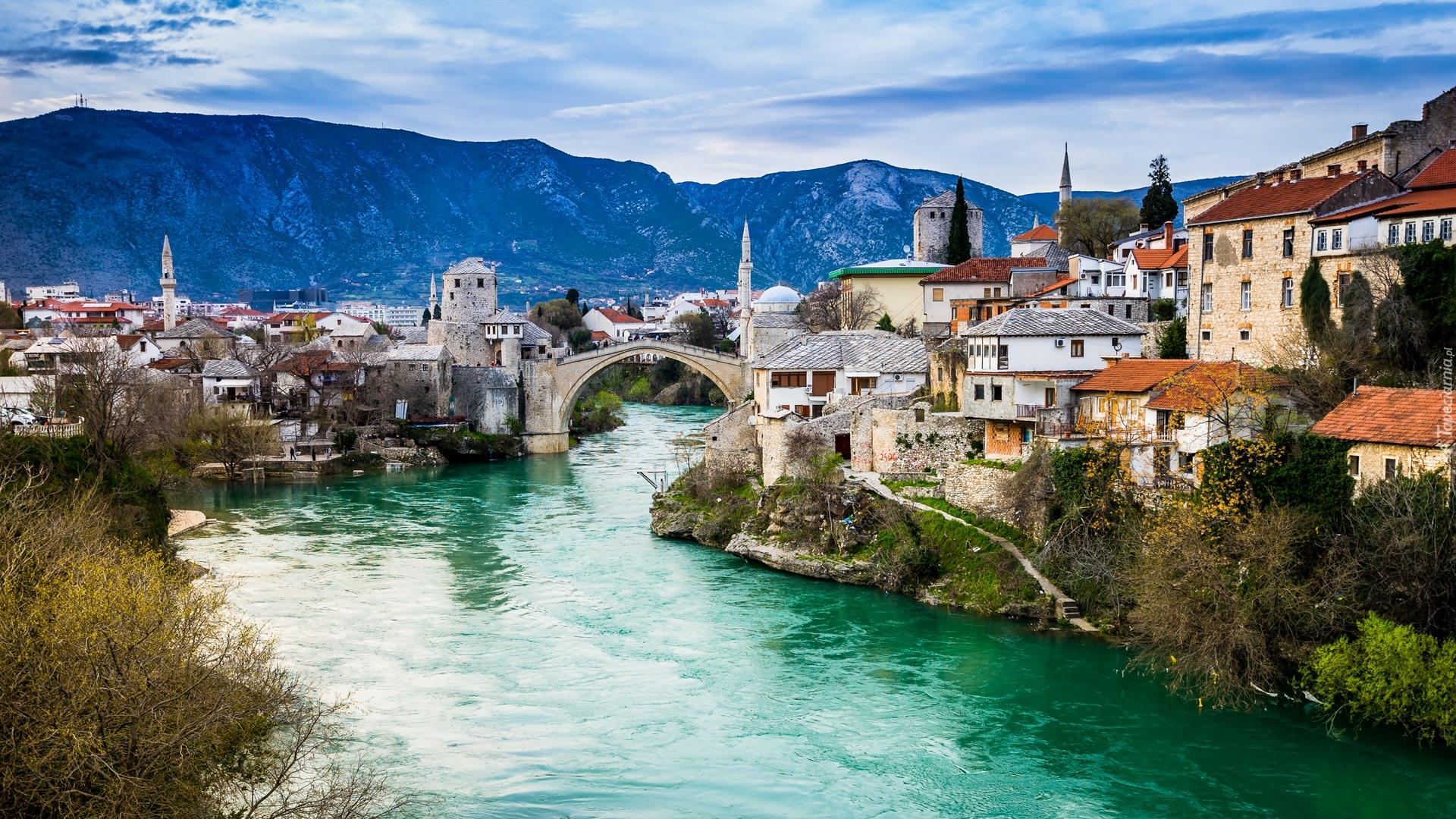 Bośnia i Hercegowina, Miasto, Mostar, Rzeka, Neretwa, Stary Most, Góry, Domy, Drzewa