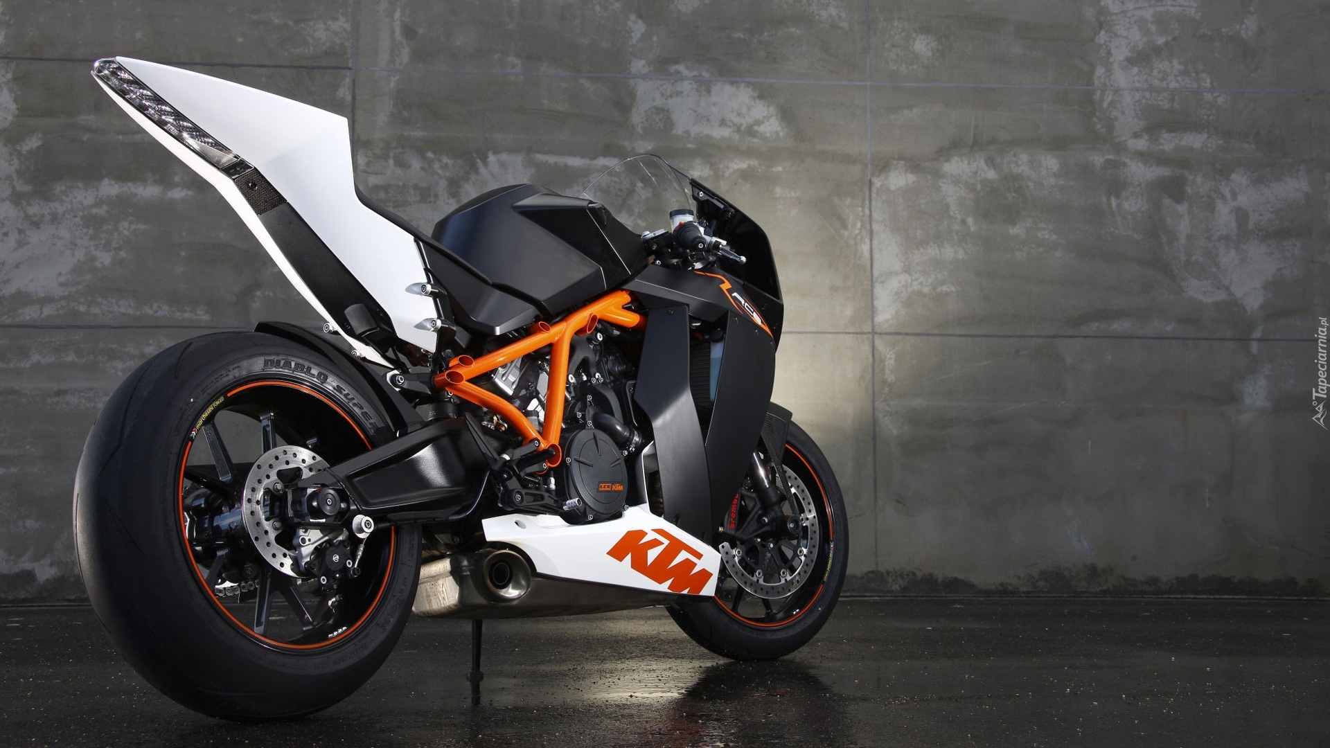 Motocykl, KTM RC8