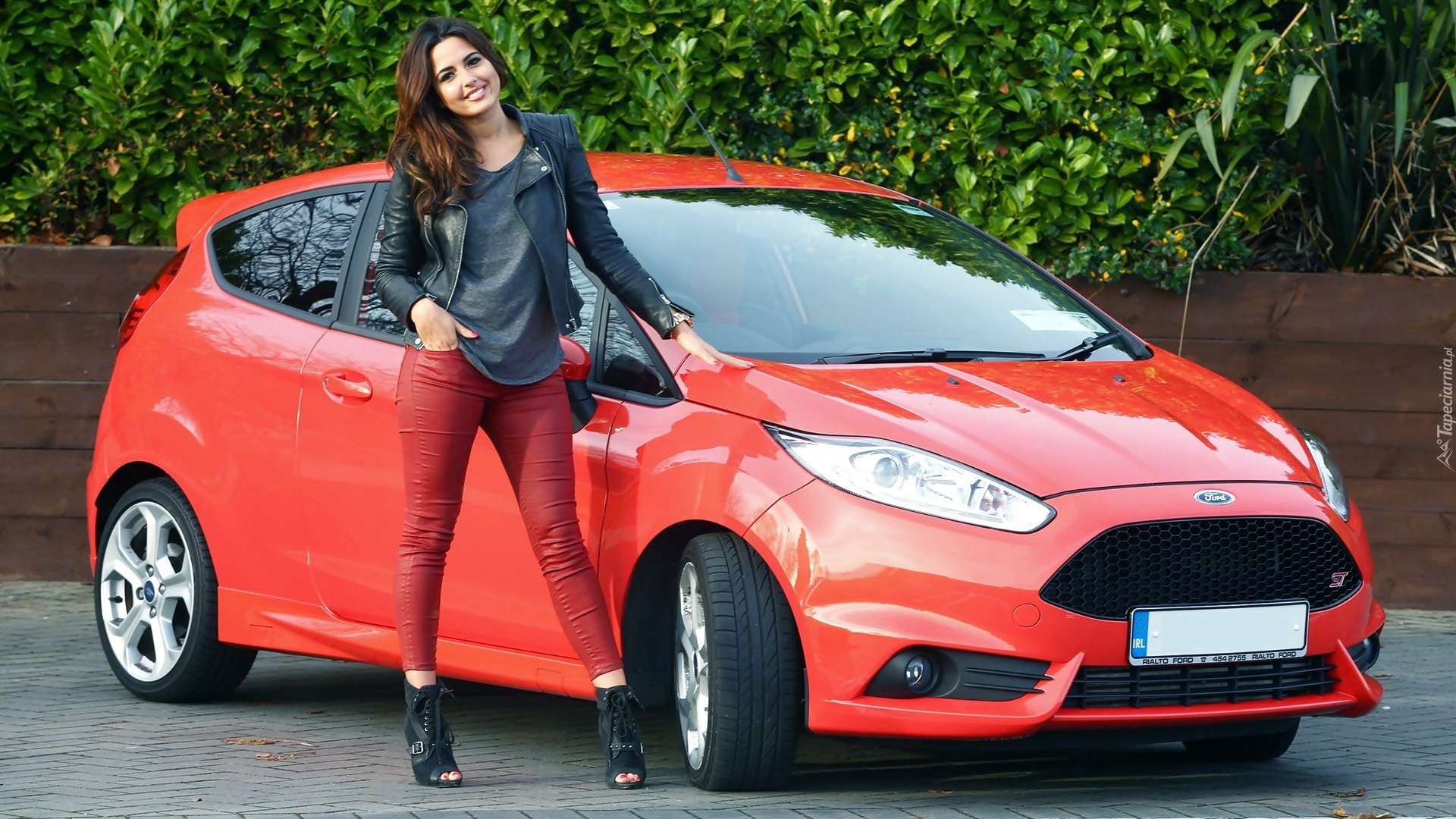 Czerwony, Ford Fiesta ST, 2013, Kobieta, Nadia Forde