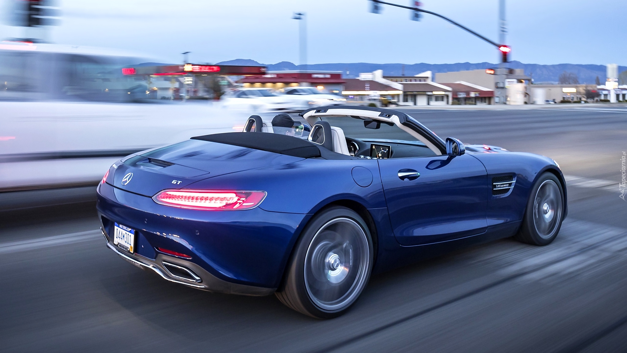 Mercedes-AMG GT, Roadster, Bok