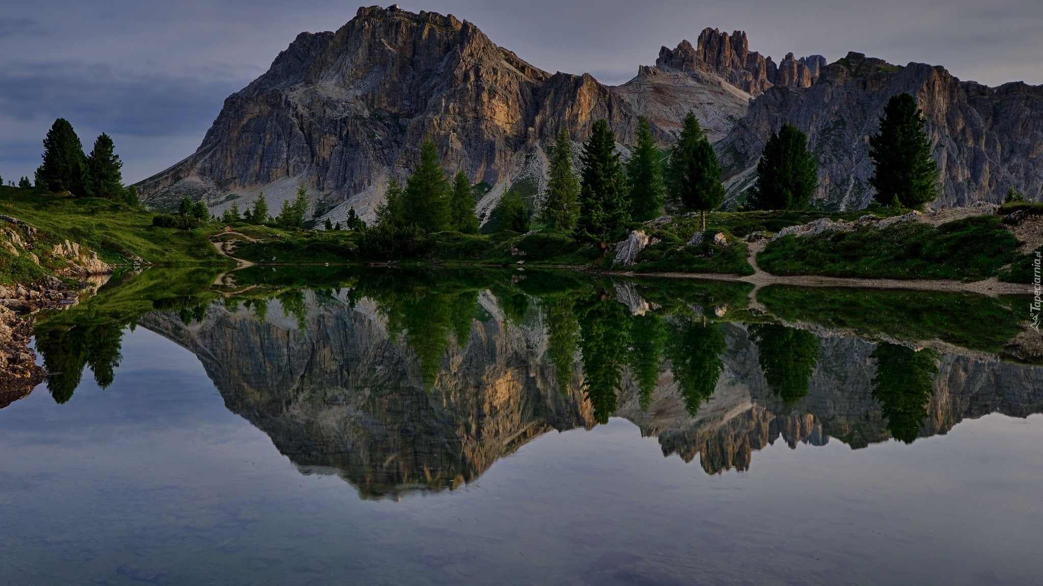 Włochy, Tyrol, Góry, Dolomity, Jezioro, Lago Limides, Odbicie