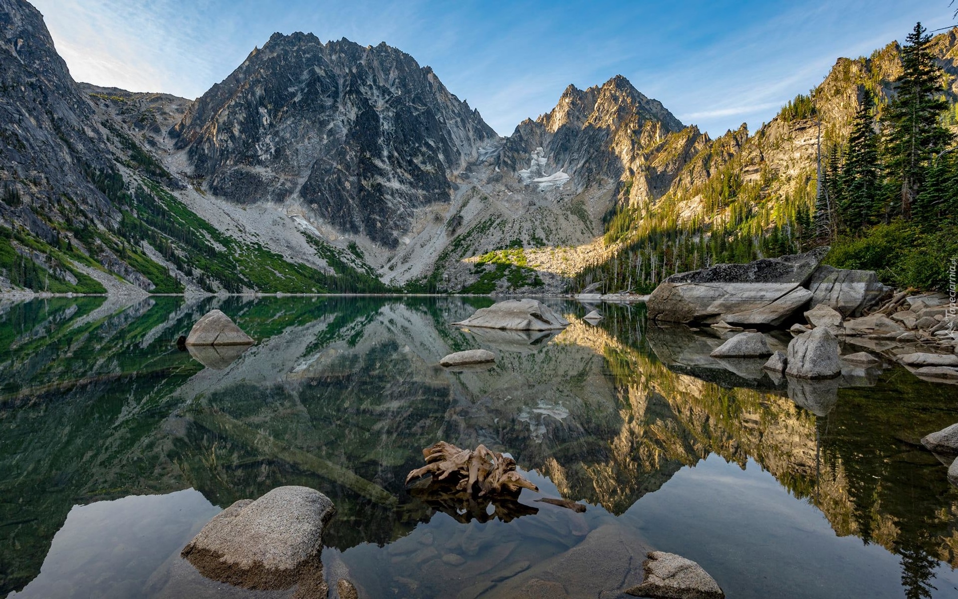 Góry, Jezioro, Colchuck Lake, Drzewa, Kamienie, Stan Waszyngton, Stany Zjednoczone