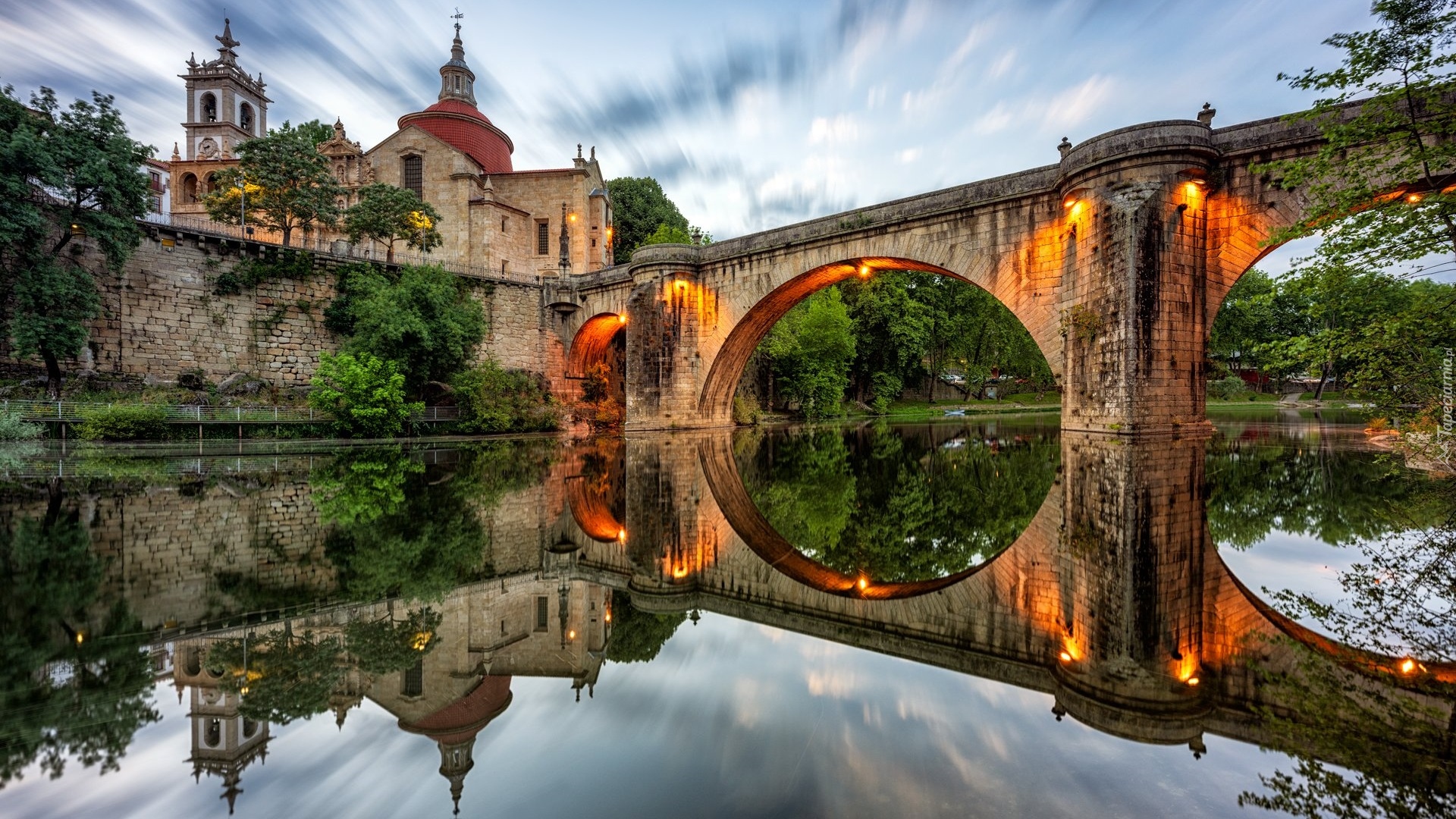 Rzeka Tamega, Most, Ponte Sao Goncalo, Kościół, Klasztor, Drzewa, Odbicie, Amarante, Portugalia