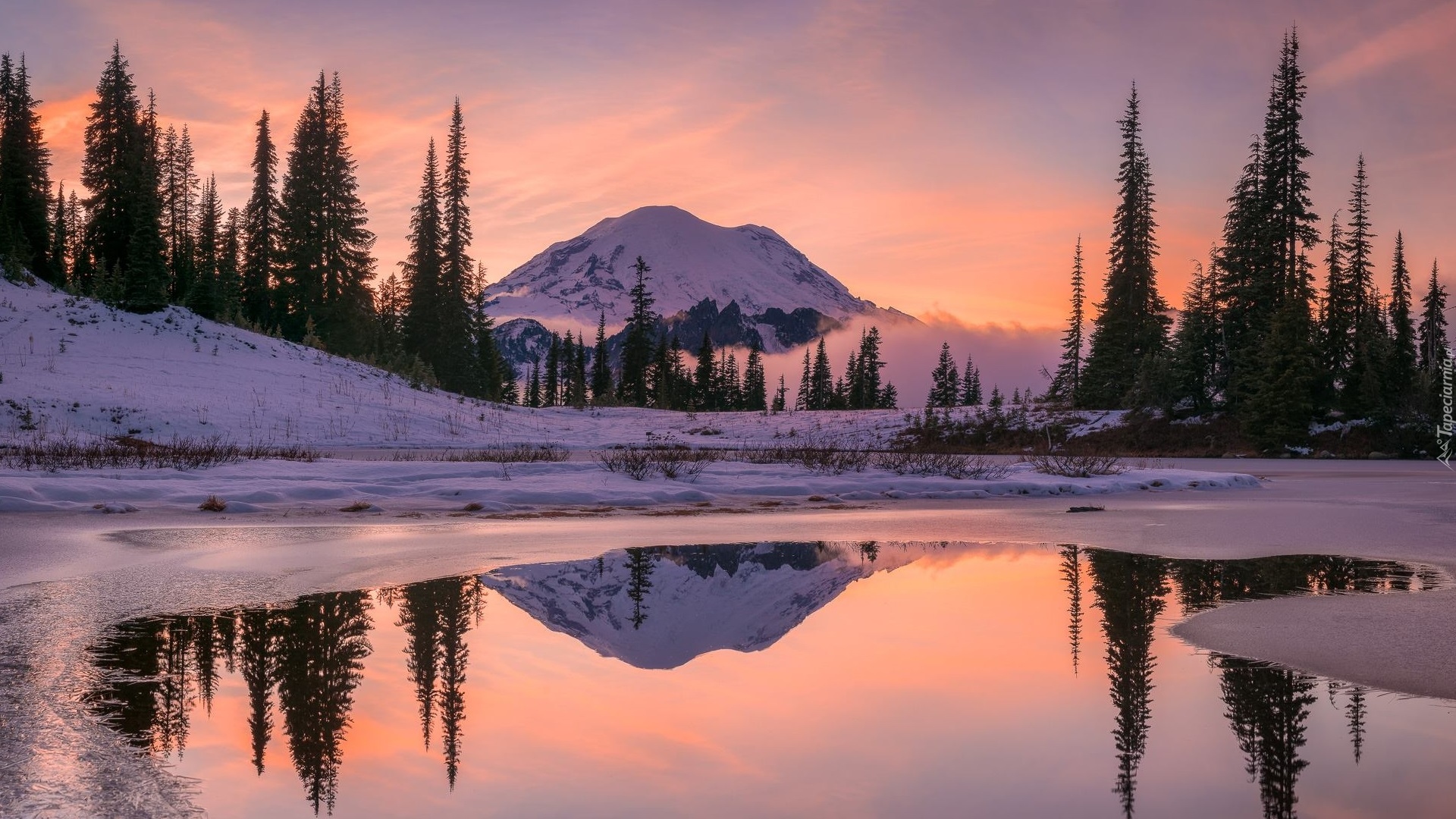 Zima, Góry, Jezioro, Tipsoo Lake, Drzewa, Odbicie, Wschód słońca, Park Narodowy Mount Rainier, Stratowulkan Mount Rainier, Stan Waszyngton, Stany Zjednoczone