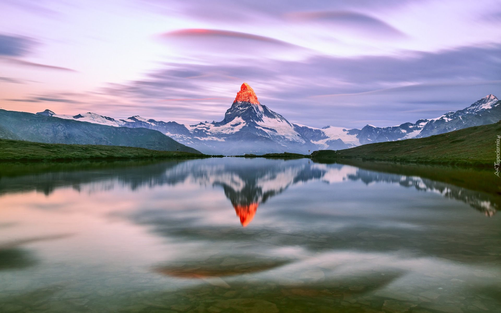 Góry, Alpy Pennińskie, Szczyt Matterhorn, Jezioro Stellisee, Odbicie, Niebo, Chmury, Szwajcaria