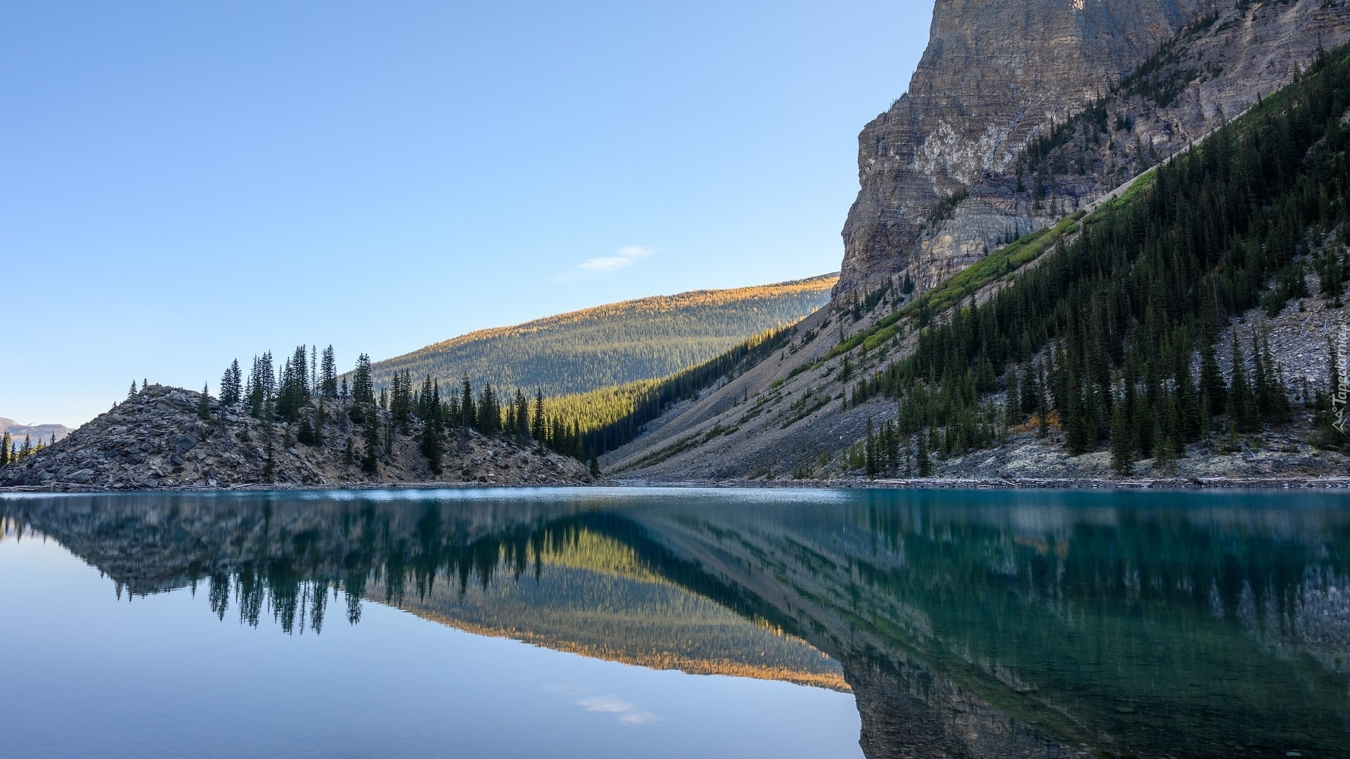 Góry, Jezioro, Moraine Lake, Drzewa, Odbicie, Park Narodowy Banff, Alberta, Kanada