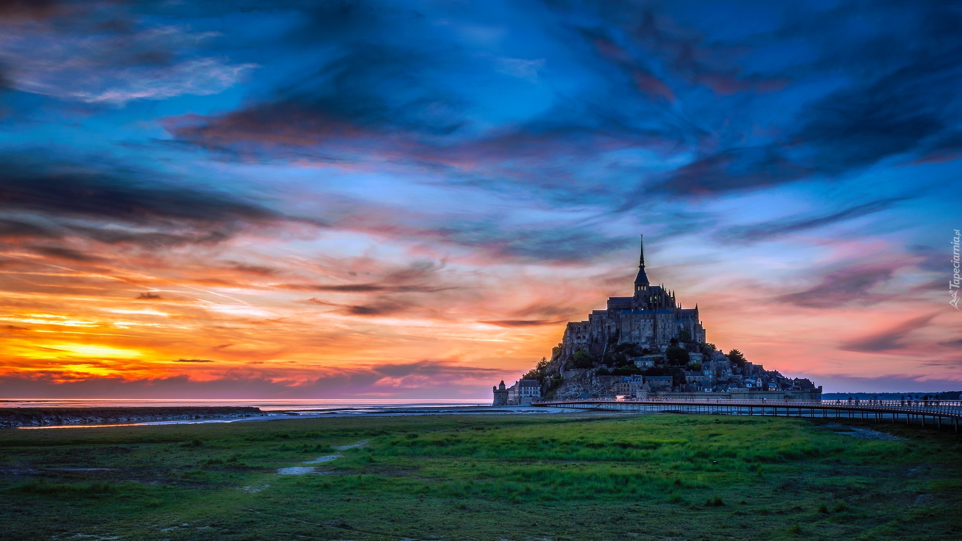 Zachód słońca, Klasztor, Opactwo św Archanioła, Mont Saint Michel, Normandia, Francja