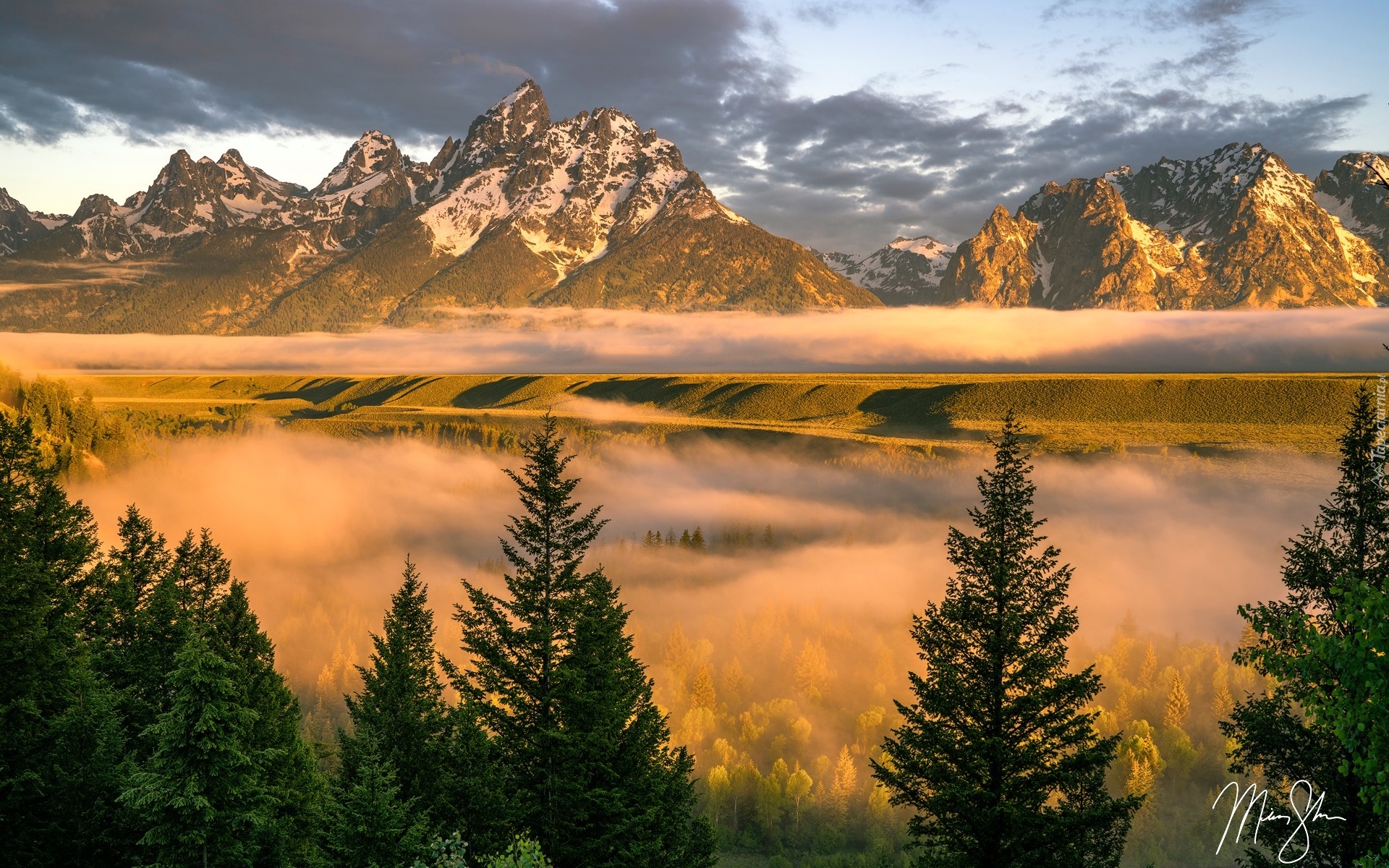 Park Narodowy Grand Teton, Góry, Teton Range, Las, Drzewa, Chmury, Mgła, Rzeka, Snake River, Stan Wyoming, Stany Zjednoczone