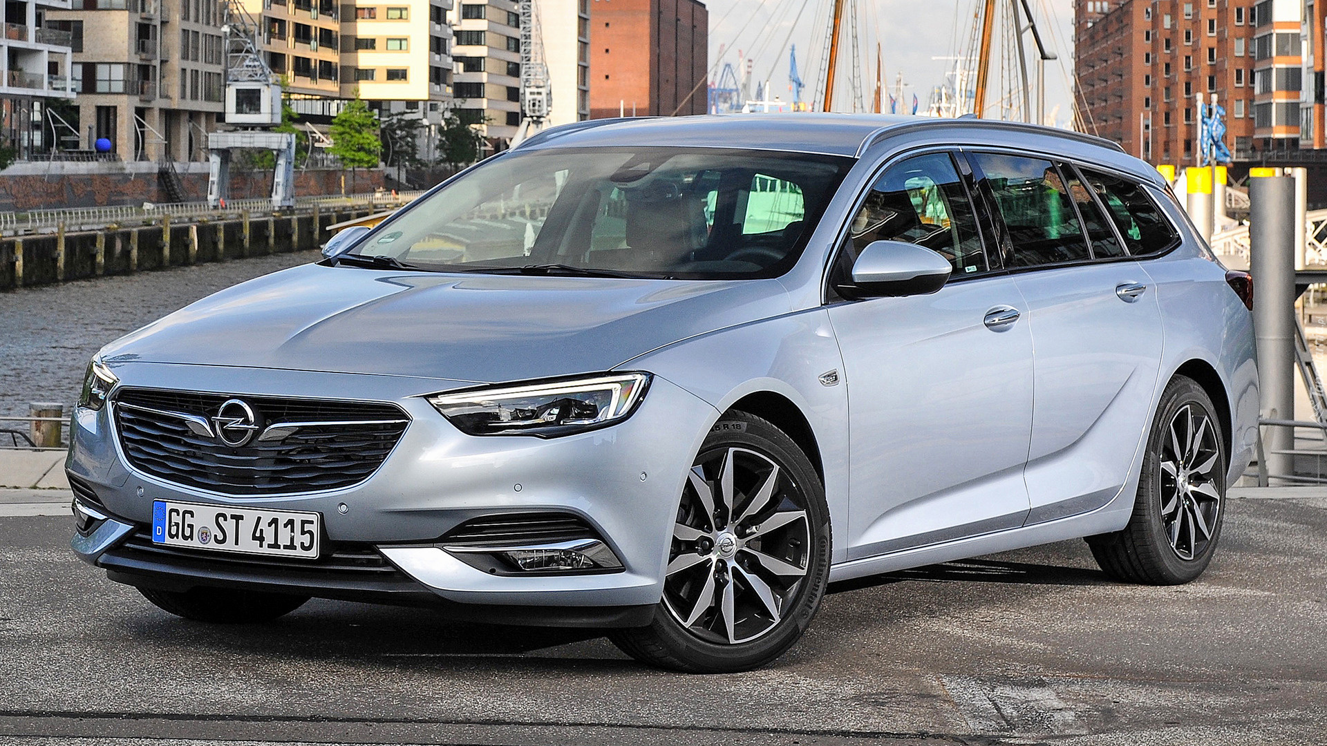 Opel Insignia Sports Tourer, Przód