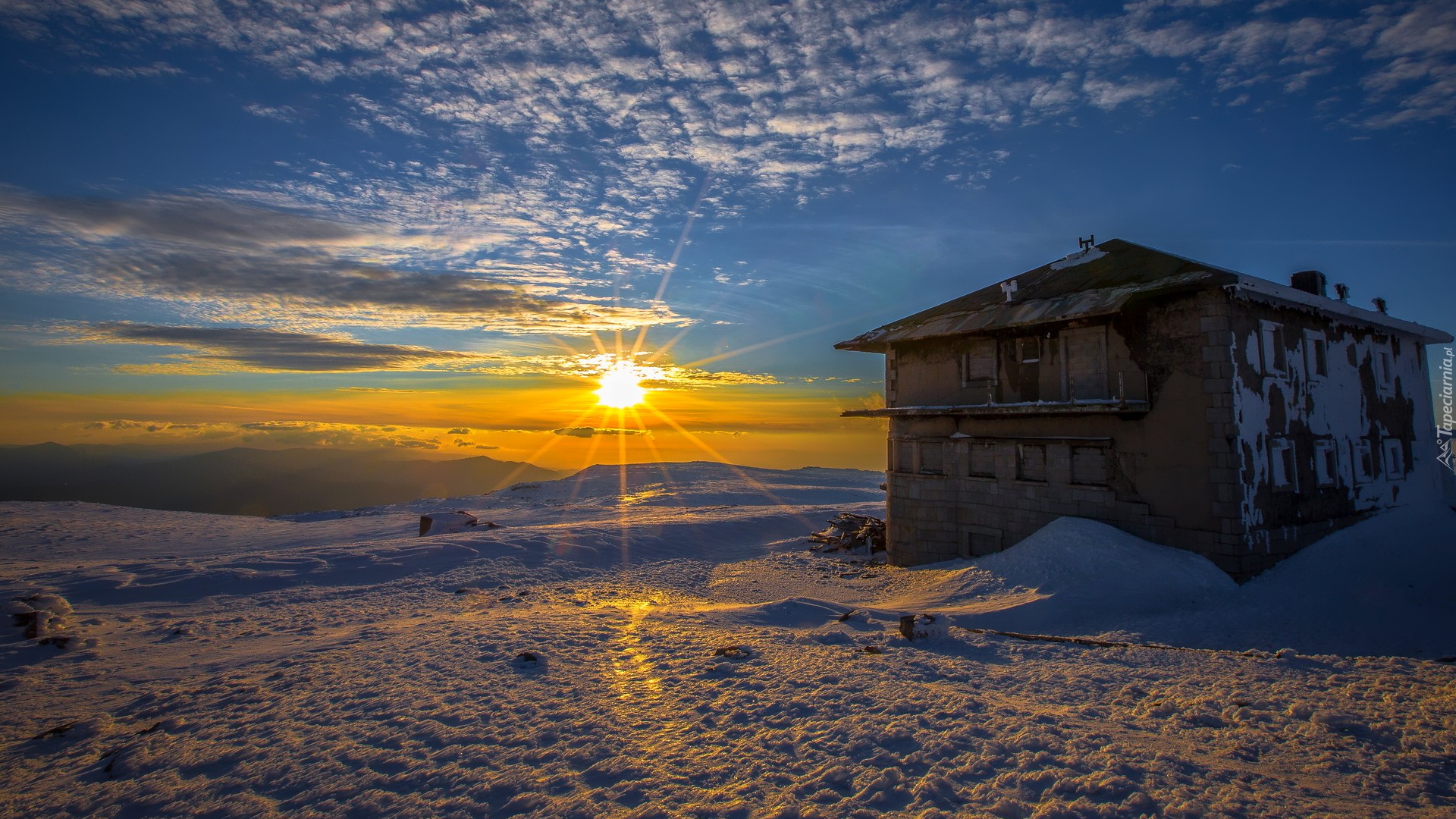 Zima, Góry, Serra da Estrela, Promienie słońca, Dom, Chmury, Zachód słońca, Portugalia