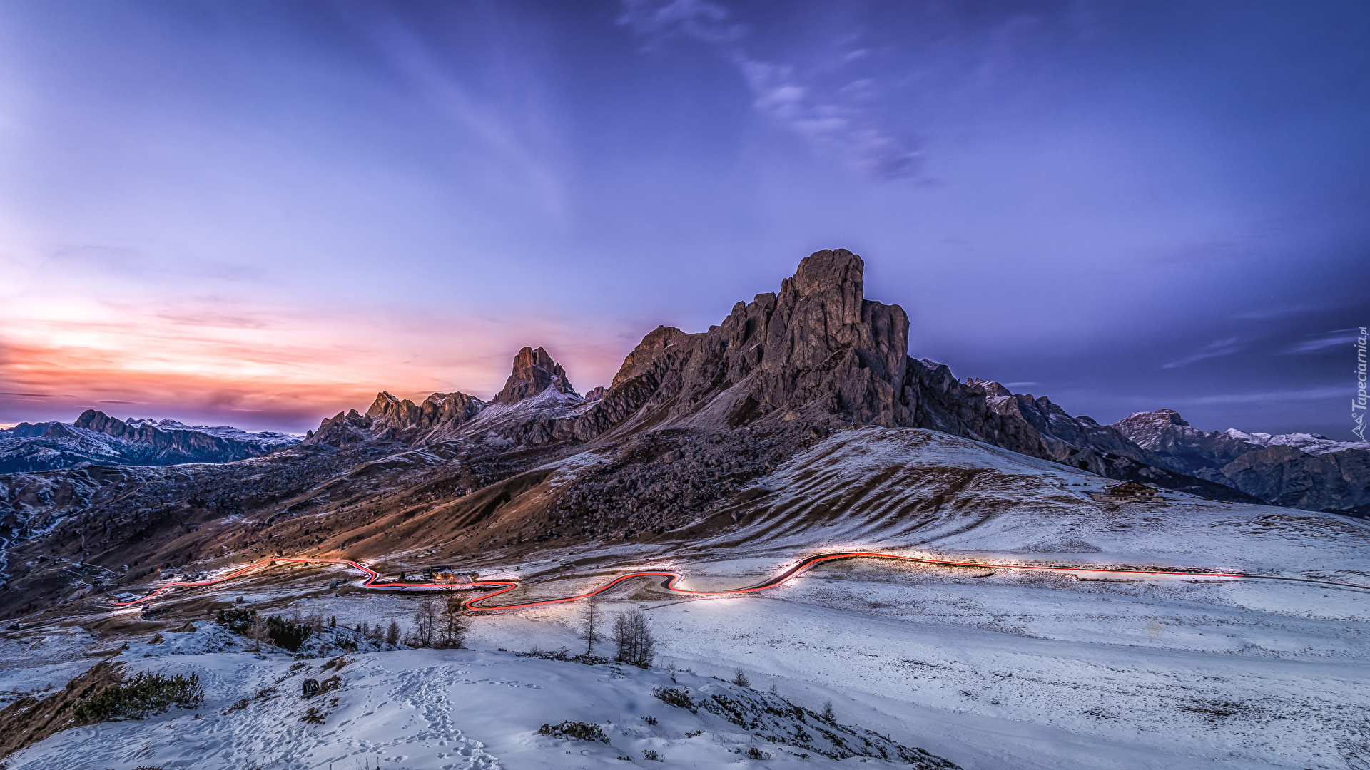 Włochy, Góry, Dolomity, Przełęcz, Passo di Giau, Śnieg, Droga, Zachód słońca