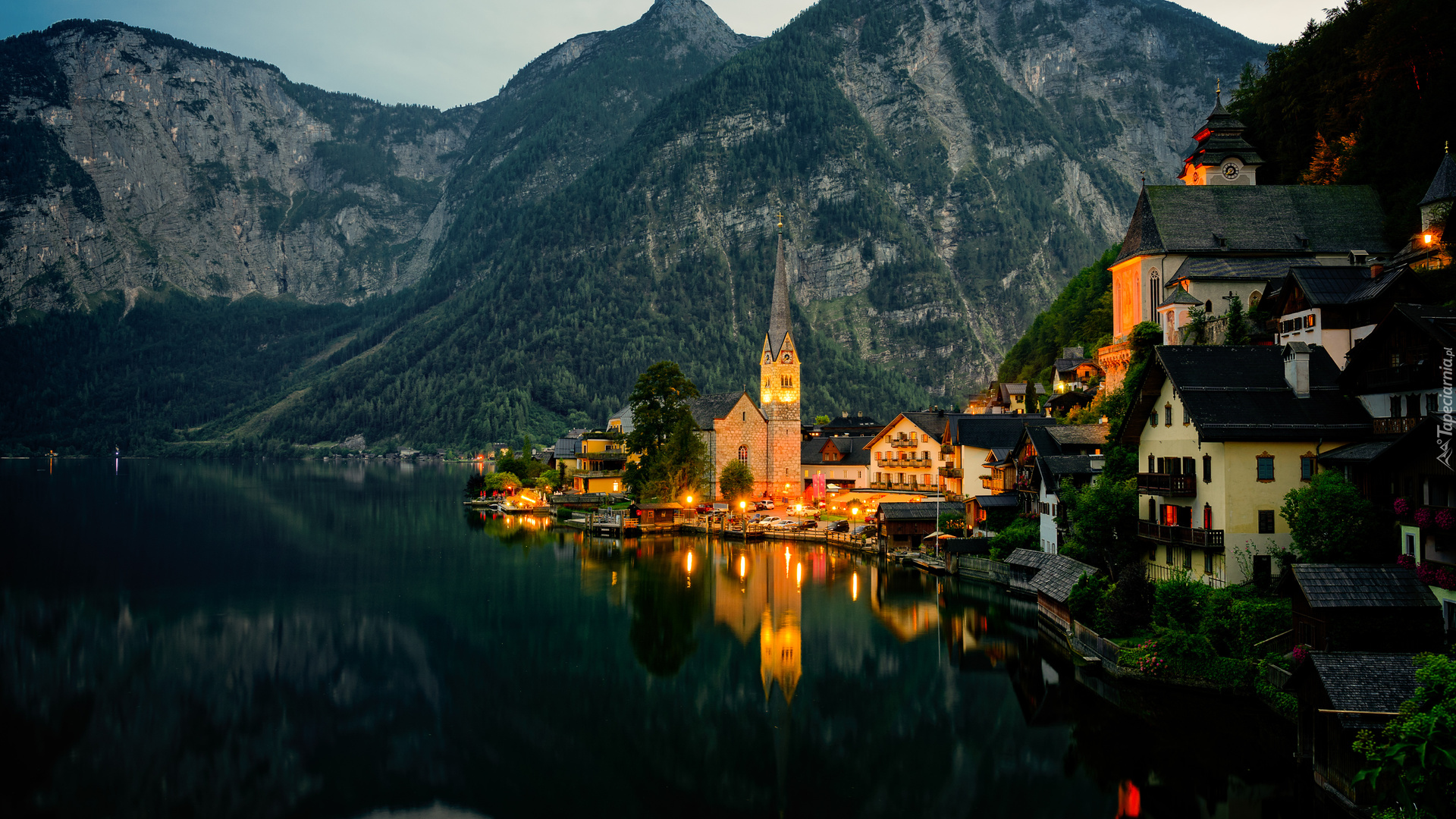 Austria, Hallstatt, Kościół, Jezioro Hallstättersee, Domy, Góry