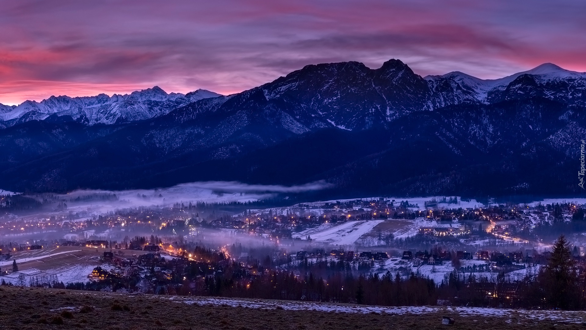 Zima, Góry, Tatry, Domy, Światła, Mgła, Drzewa, Zachód słońca, Chmury, Zakopane, Polska