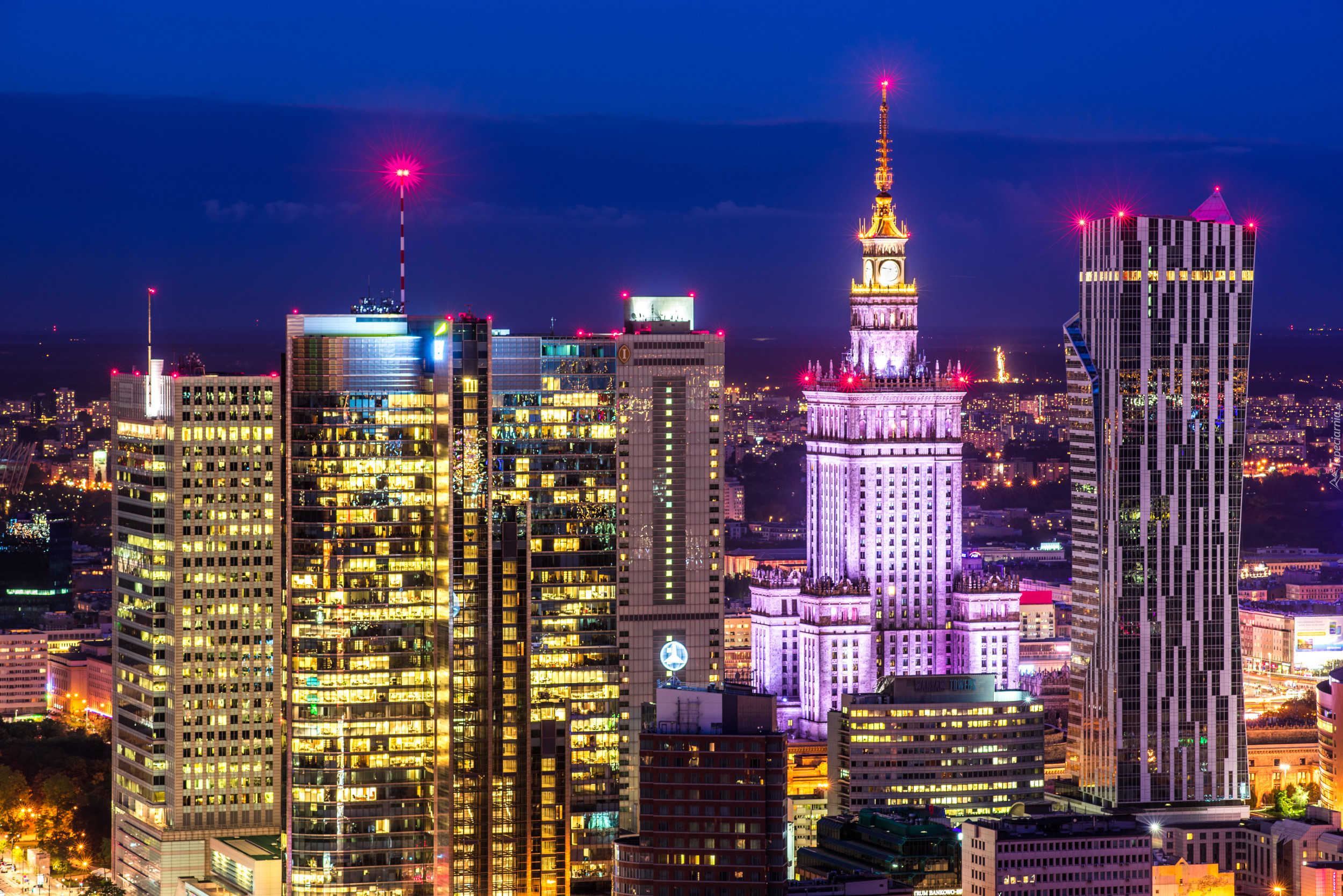 Polska, Warszawa, Pałac Kultury i Nauki,  Miasto nocą, Wieżowce
