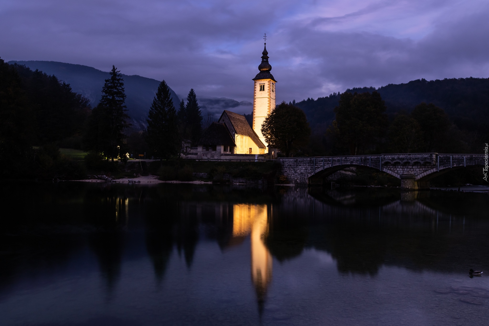 Słowenia, Gmina Bohinj, Kościół św Jana, Most, Jezioro Bohinj, Drzewa