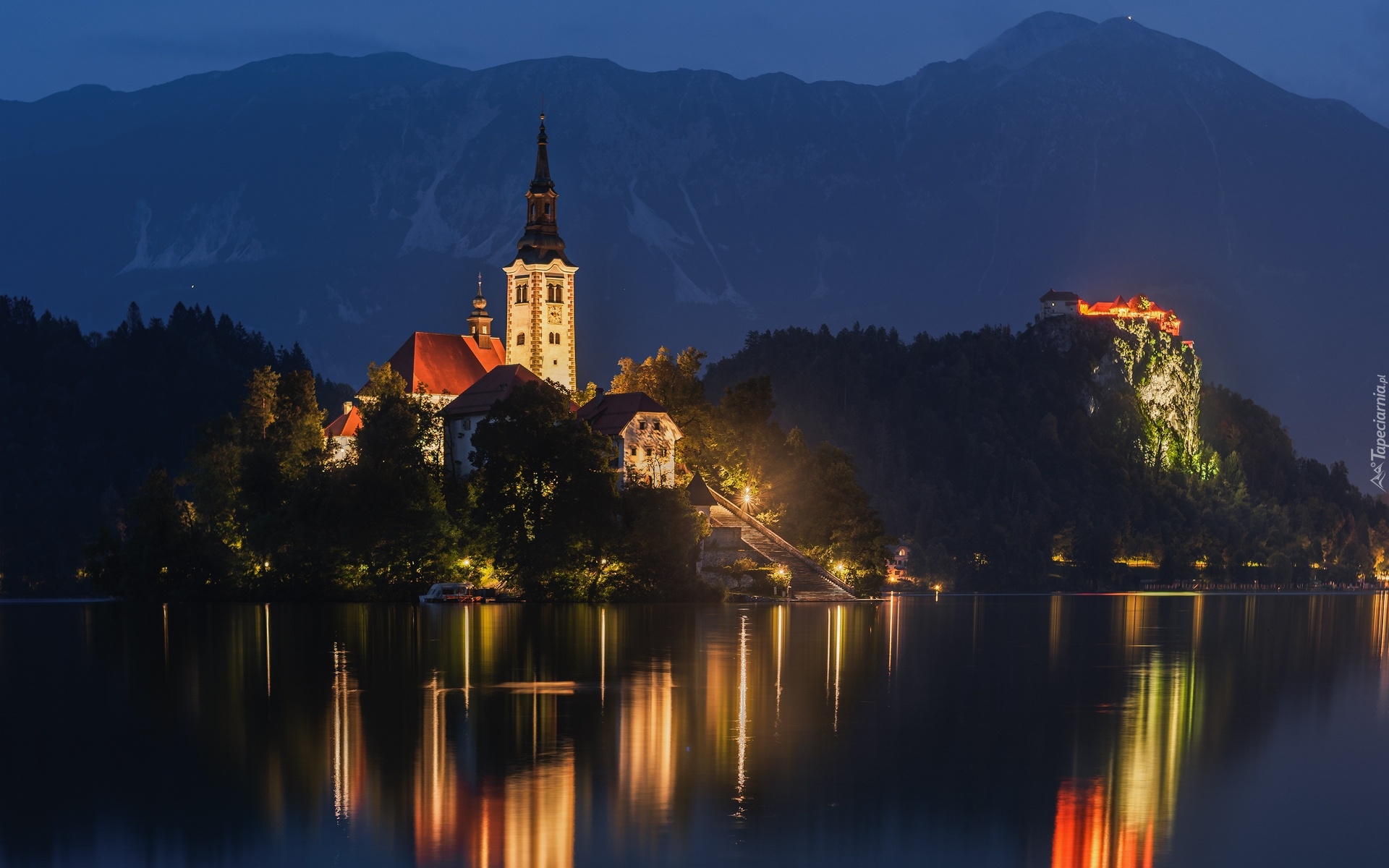 Słowenia, Jezioro Bled, Noc, Światła, Kościół, Góry, Odbicie