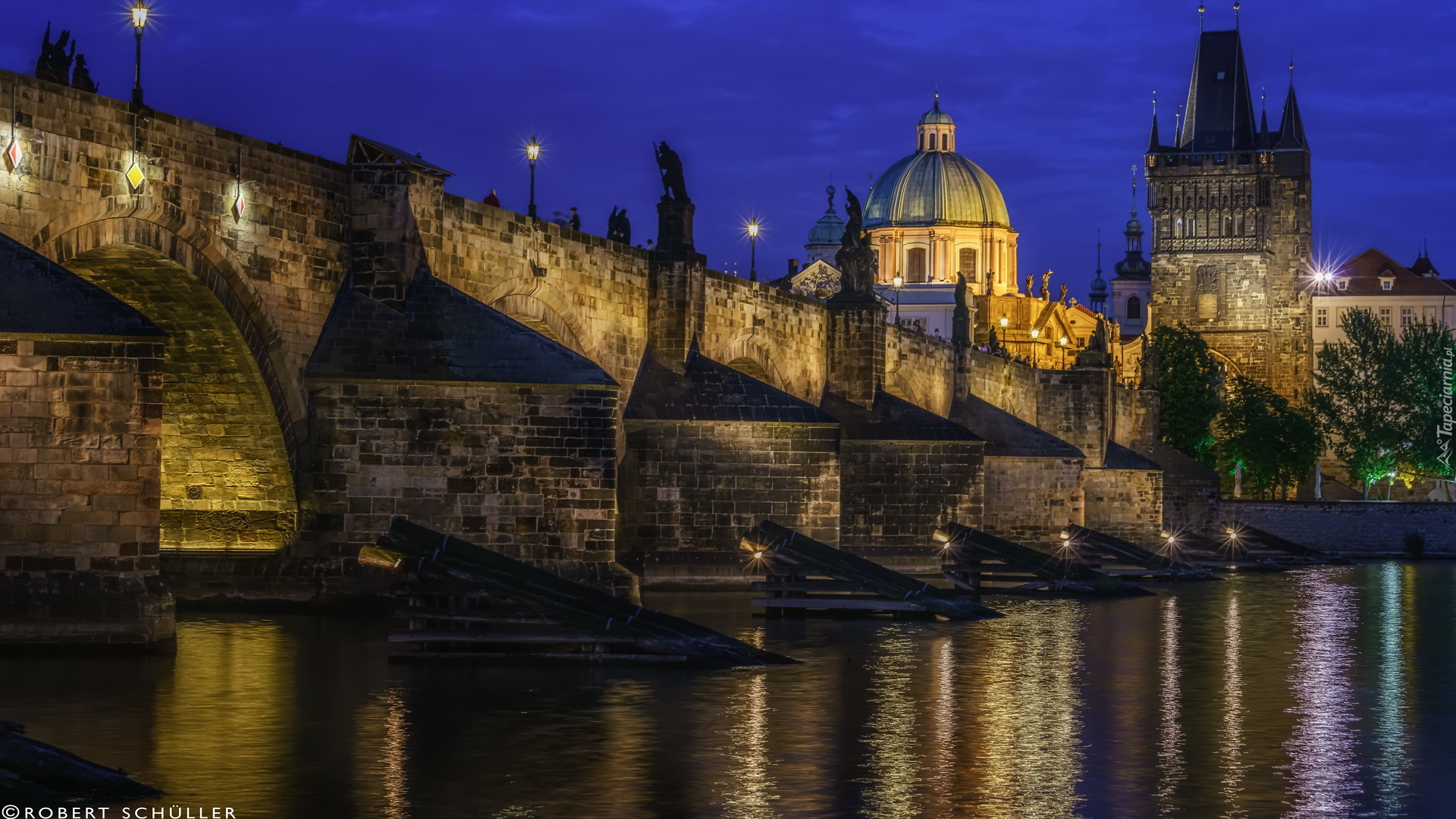 Rzeka Wełtawa, Oświetlony, Most Karola, Wieczór, Praga, Czechy
