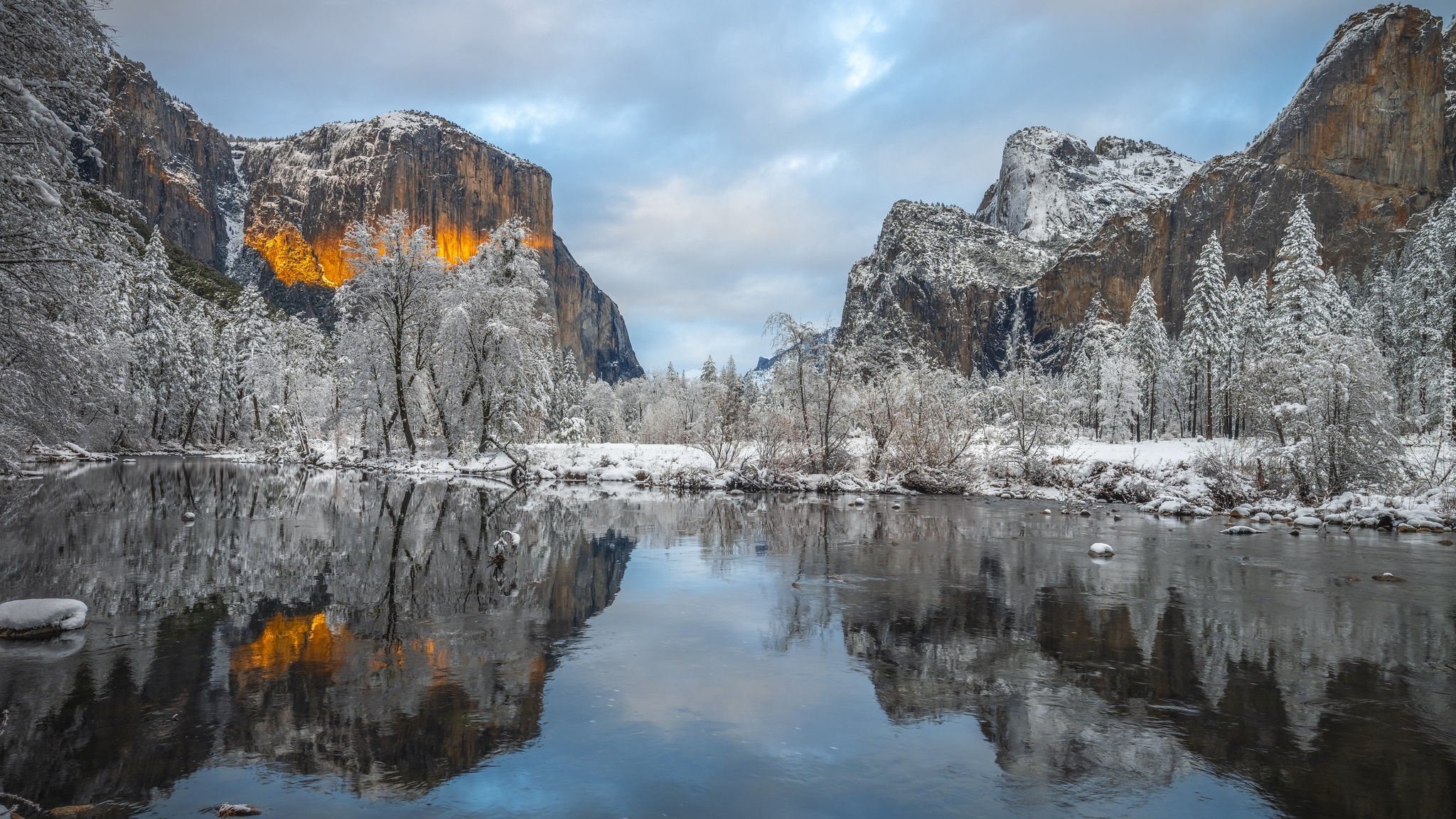 Zima, Góry, Rzeka, Merced River, Oszronione, Drzewa, Park Narodowy Yosemite, Kalifornia, Staby Zjednoczone