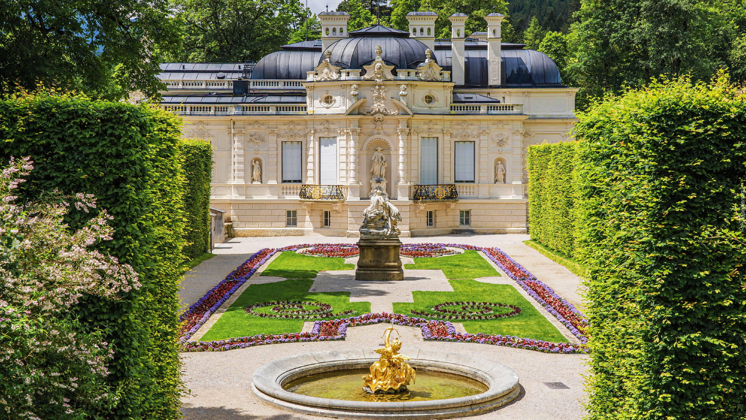 Niemcy, Bawaria, Ettal, Pałac Linderhof, Park, Fontanna, Alejki, Ogród