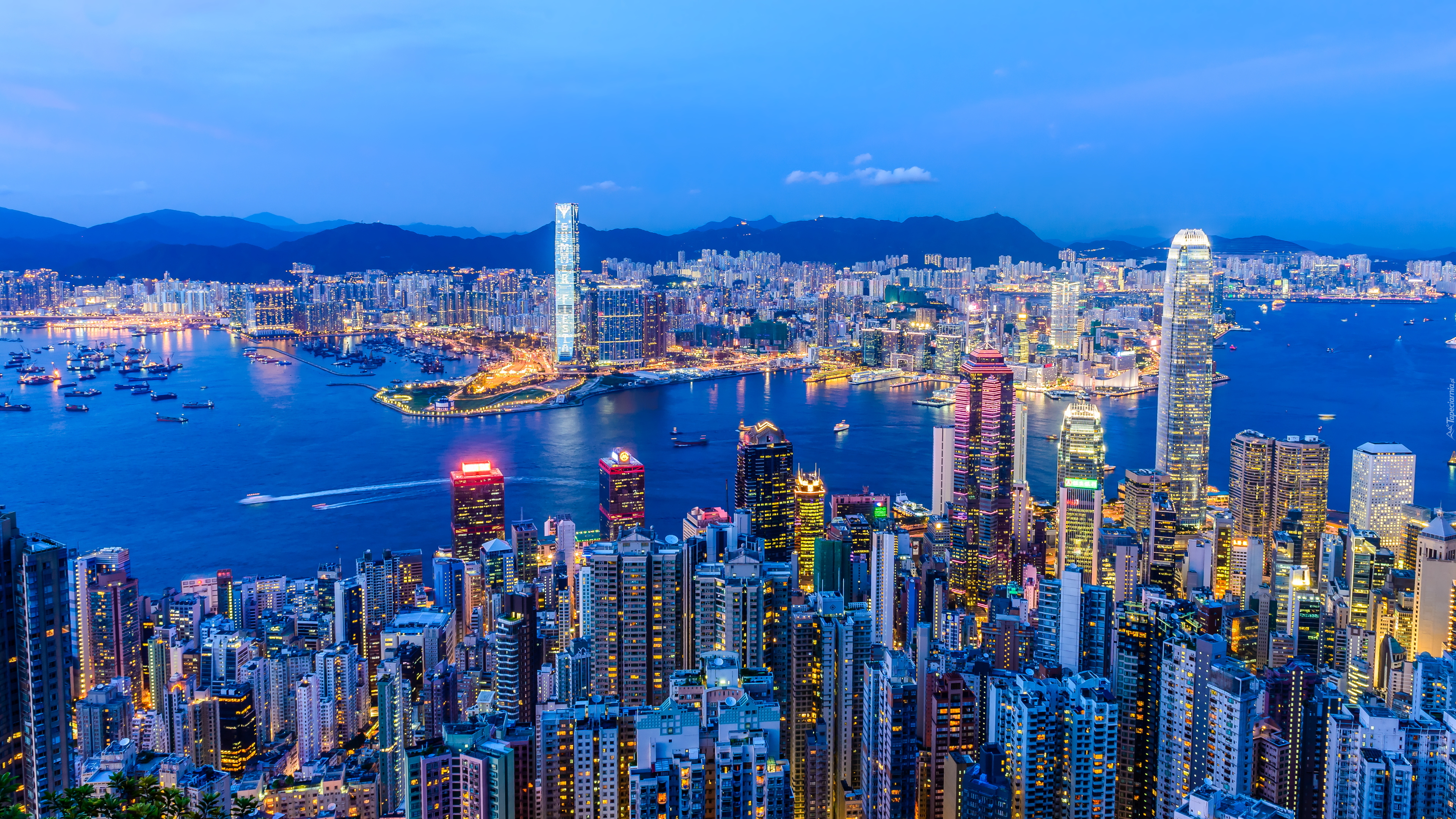 Hongkong, Oświetlone, Wieżowce, Zatoka Wiktorii, Port Wiktorii, Chiny