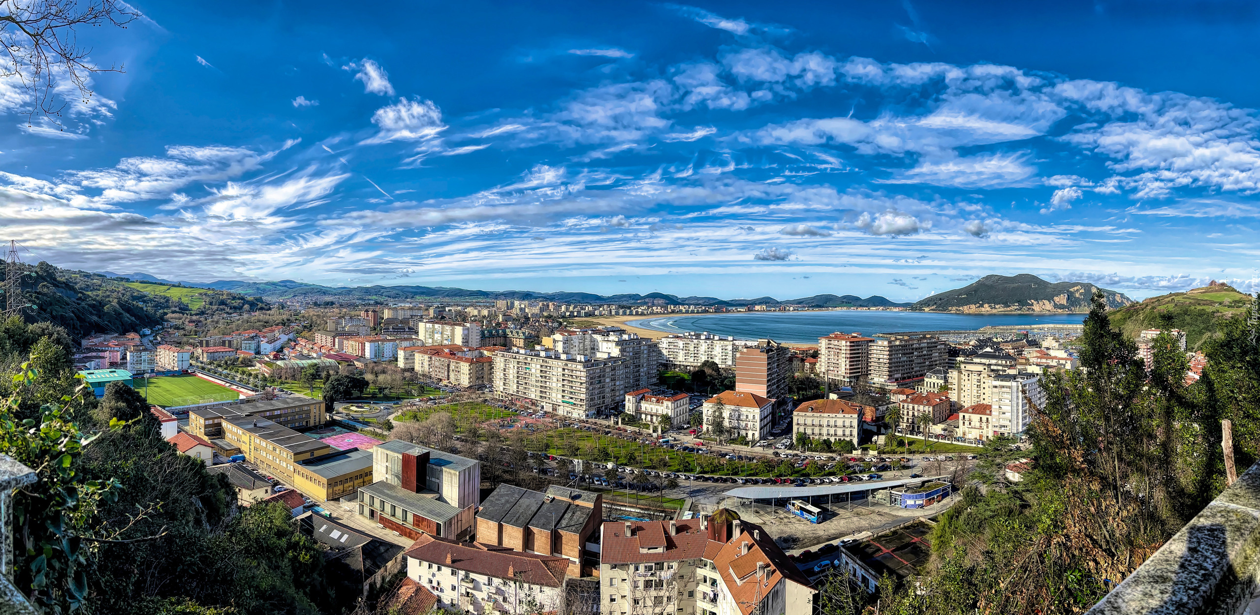 Hiszpania, Miasto, Laredo, Panorama, Budynki, Niebo