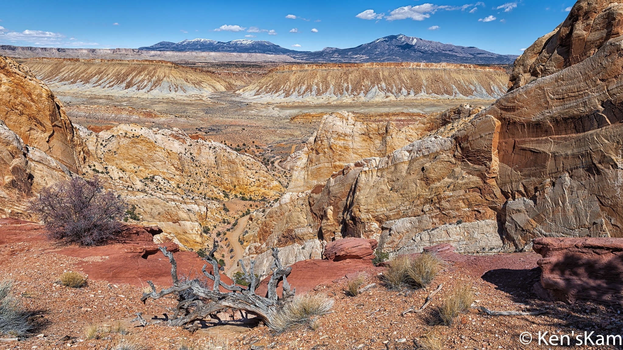 Skały, Dolina, Strike Valley, Park Narodowy Capitol Reef, Utah, Stany Zjednoczone