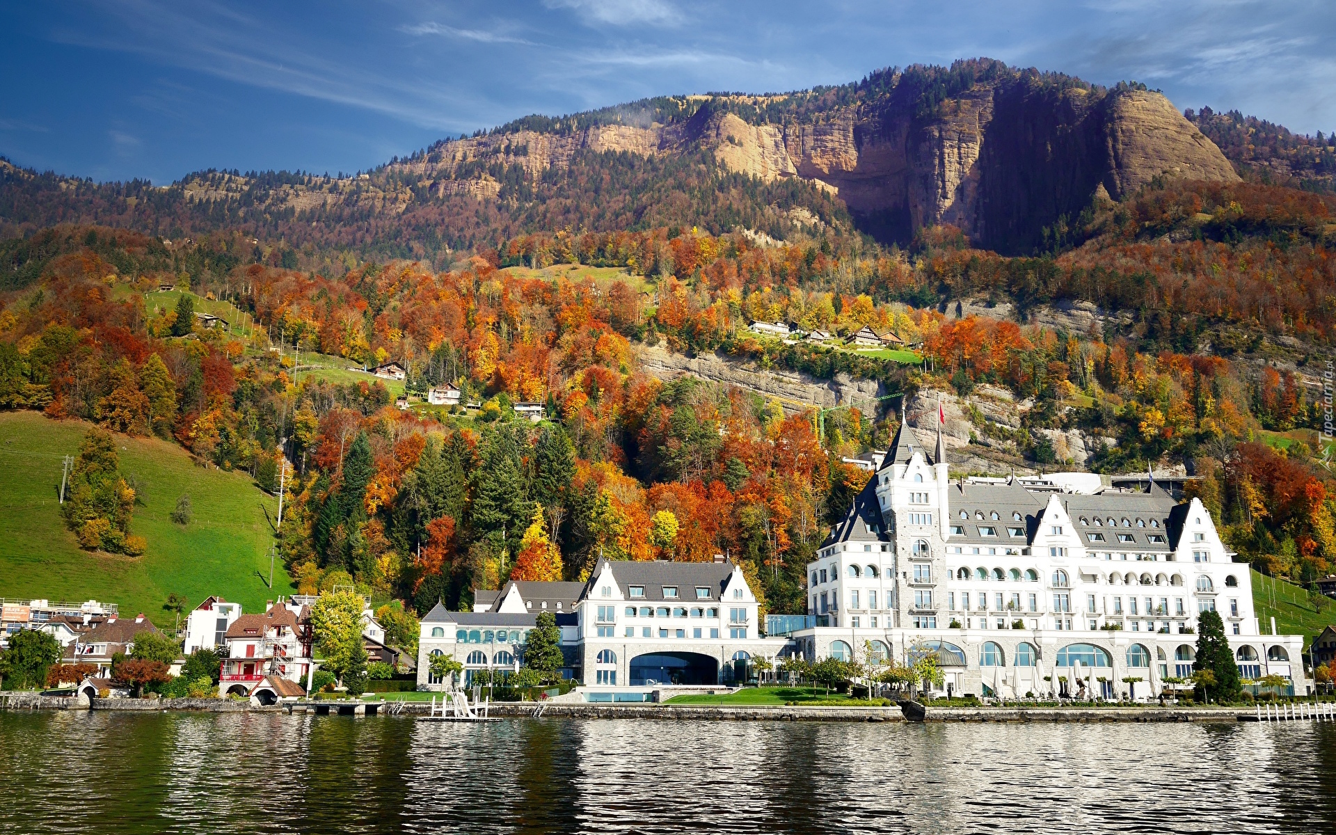 Szwajcaria, Vitznau, Jezioro Czterech Kantonów, Hotel Park Vitznau, Góry, Jesień